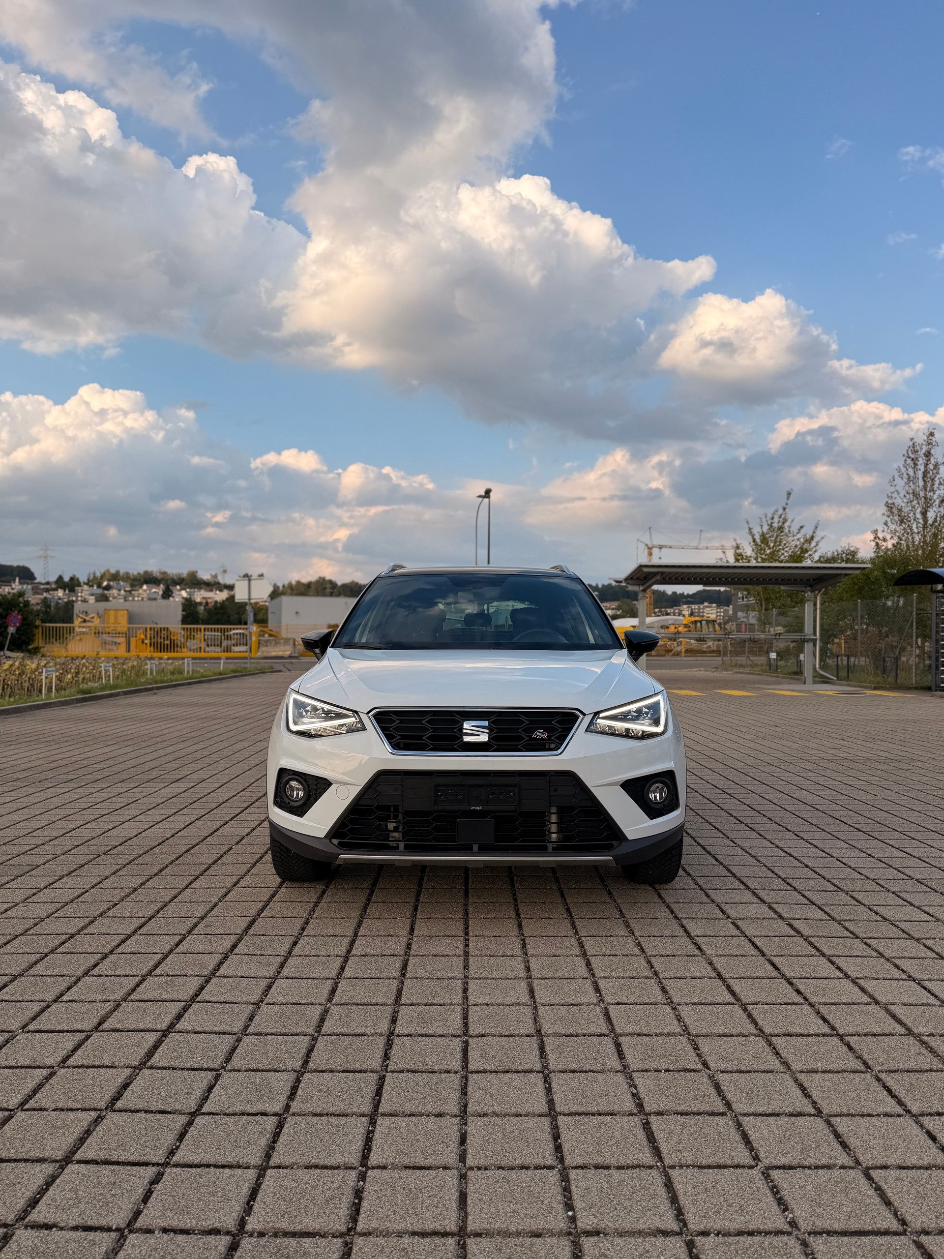 SEAT Arona 1.5 TSI Evo FR-showroom-element-2