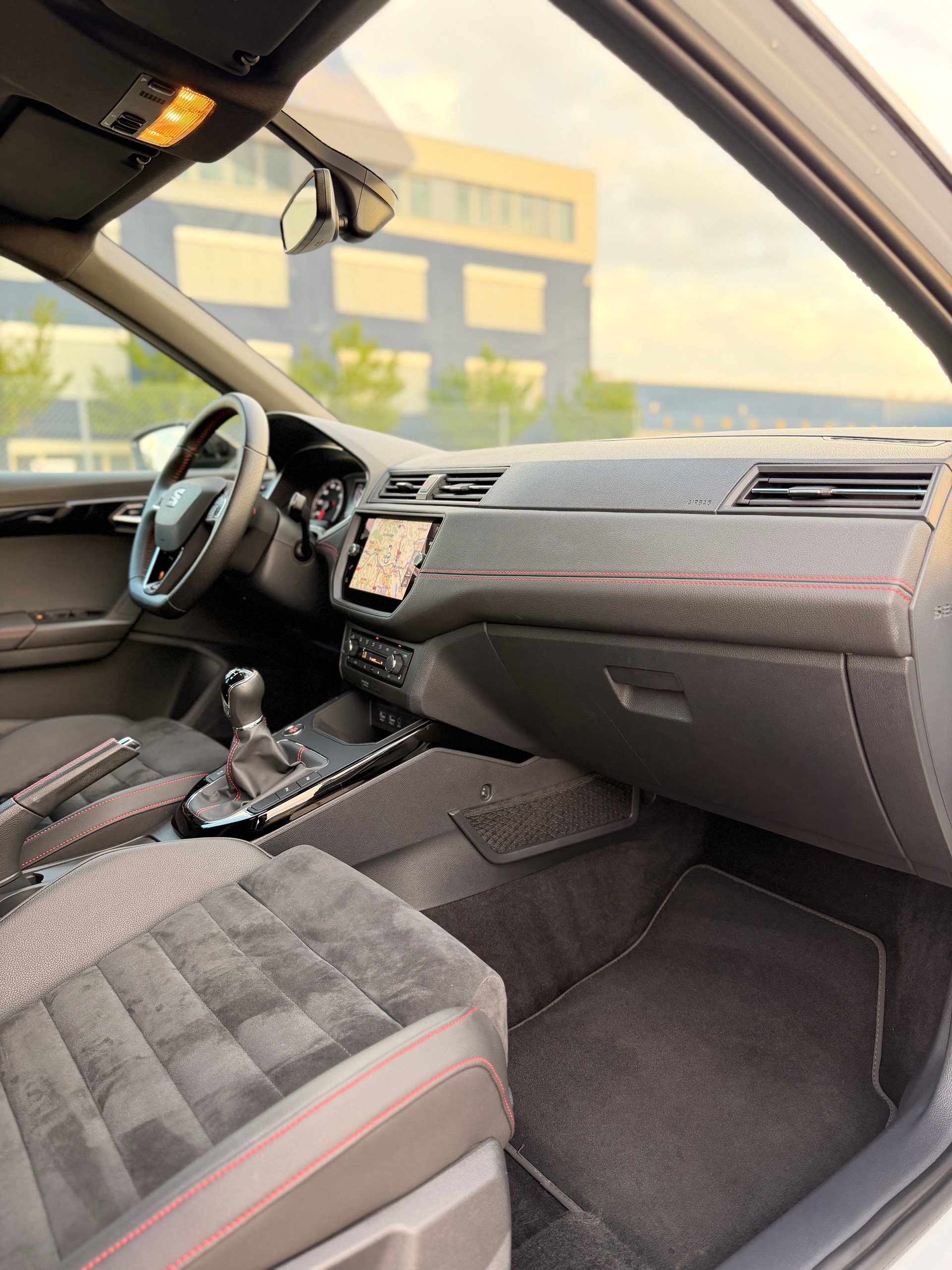 SEAT Arona 1.5 TSI Evo FR-image-28