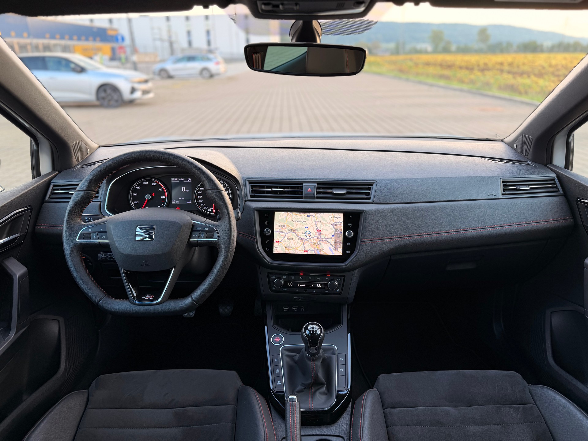 SEAT Arona 1.5 TSI Evo FR-image-18