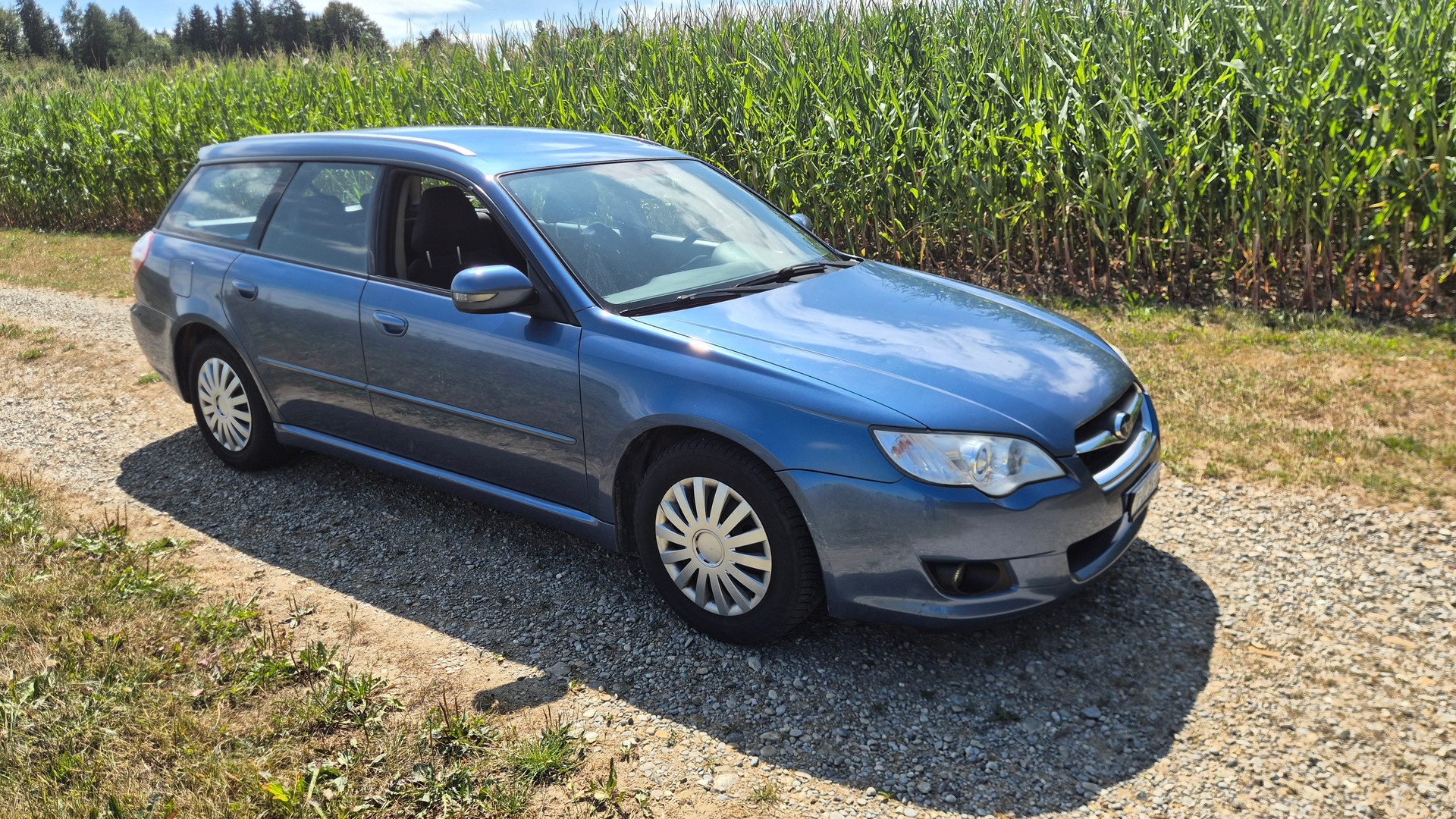 SUBARU Legacy 2.0R AWD Swiss-image-1
