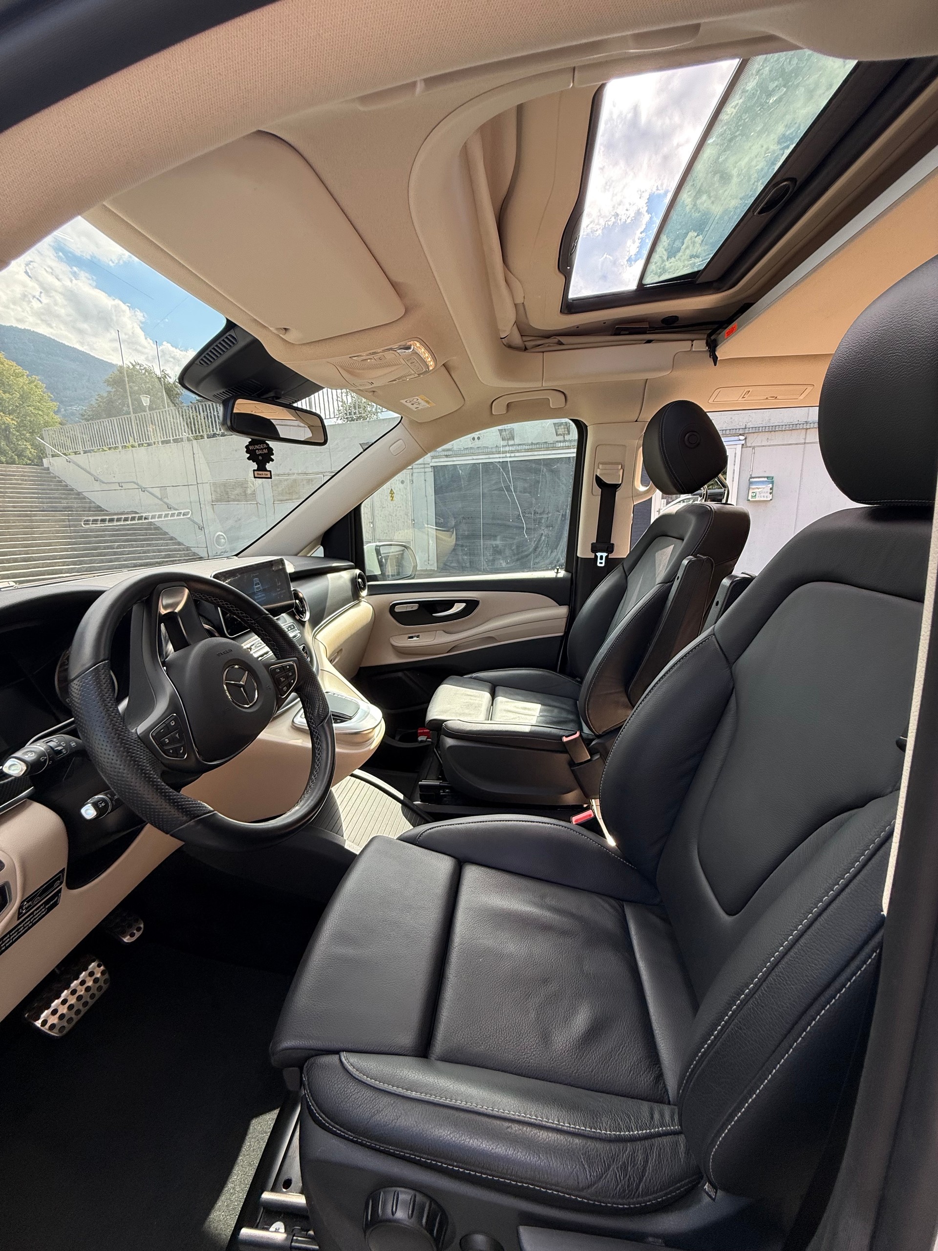 MERCEDES-BENZ 300 d 4Matic-image-7