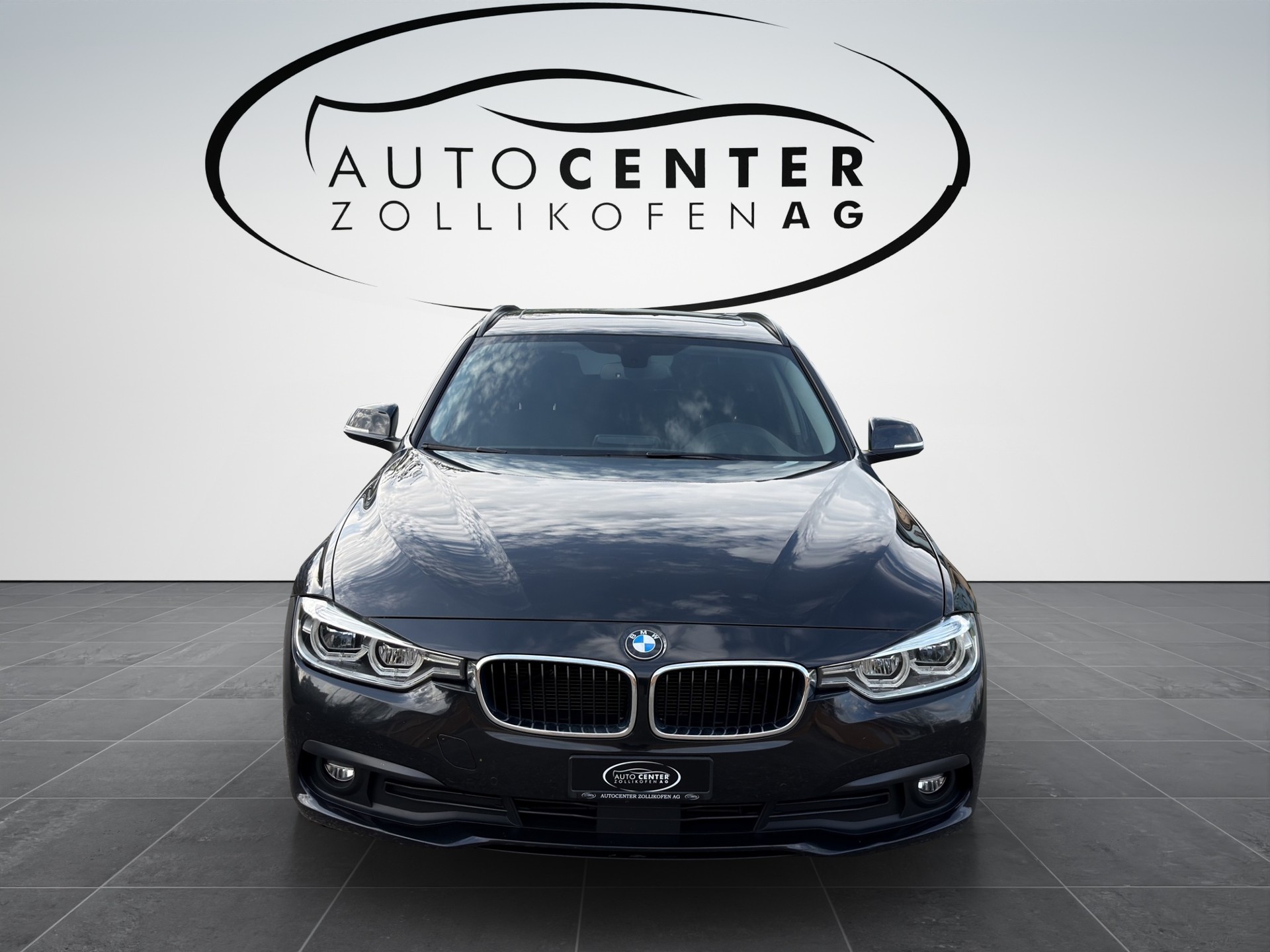 BMW 320d xDrive Touring Edition Sport Line Steptronic-showroom-element-1