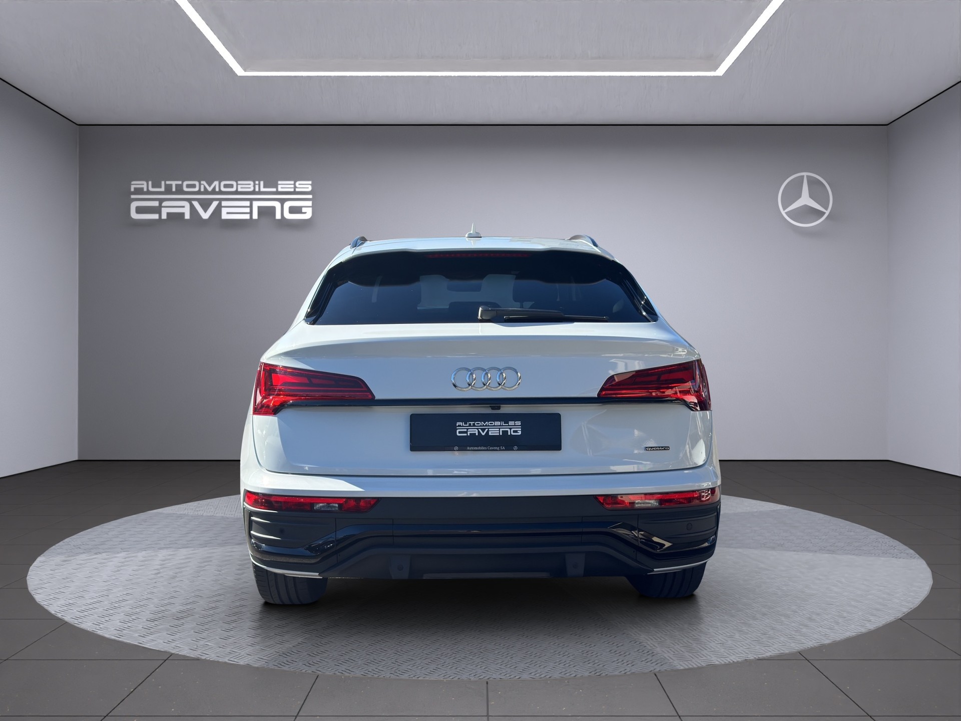 AUDI Q5 Sportback 40 TDI S line quattro S-tronic-showroom-element-3