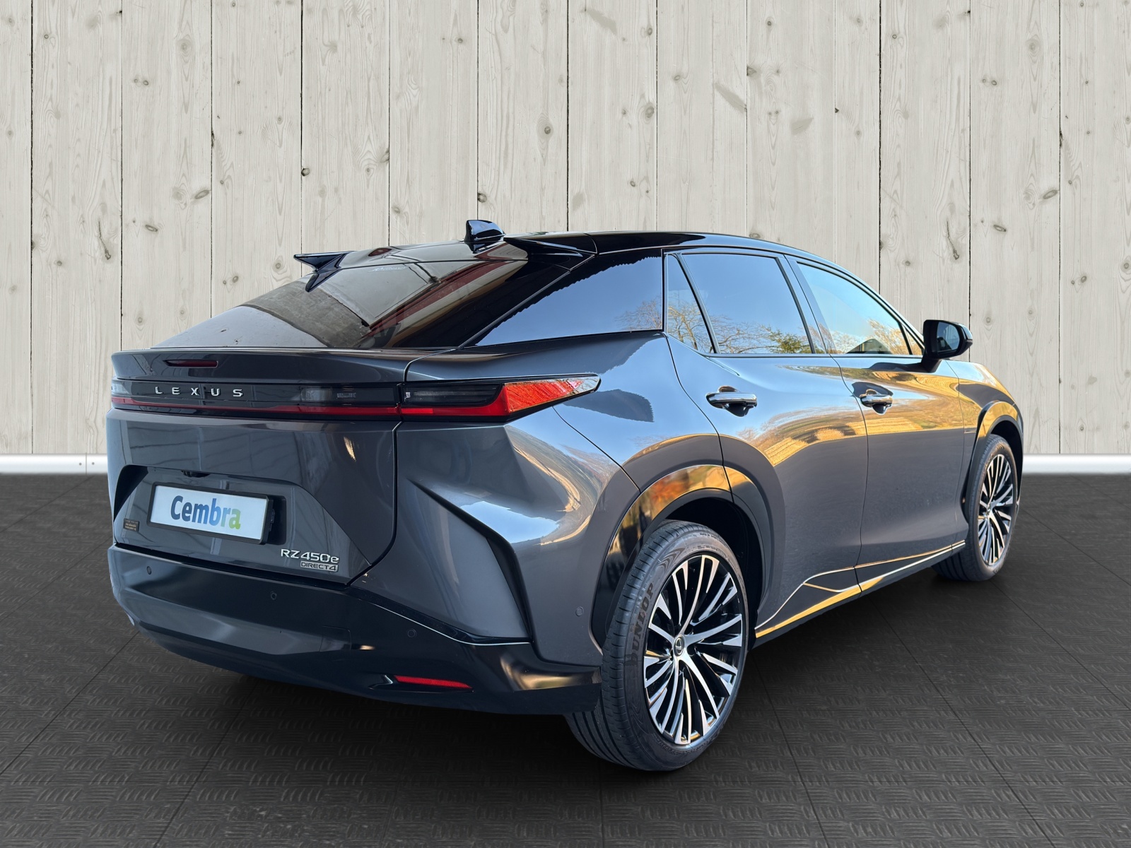 LEXUS RZ 450e 71,4 KW AWD Impression-image-6