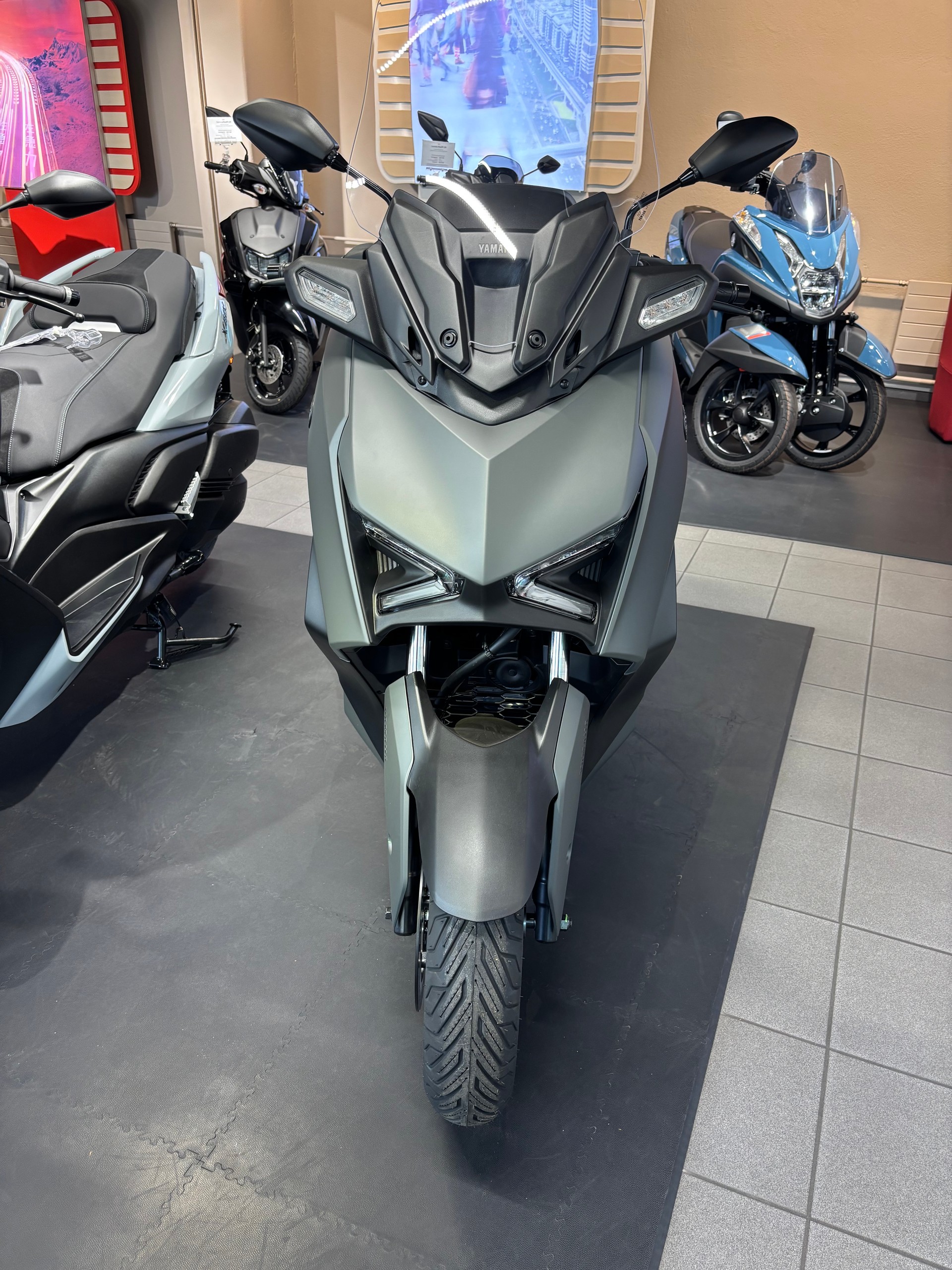 YAMAHA X-Max YP 125-image-3