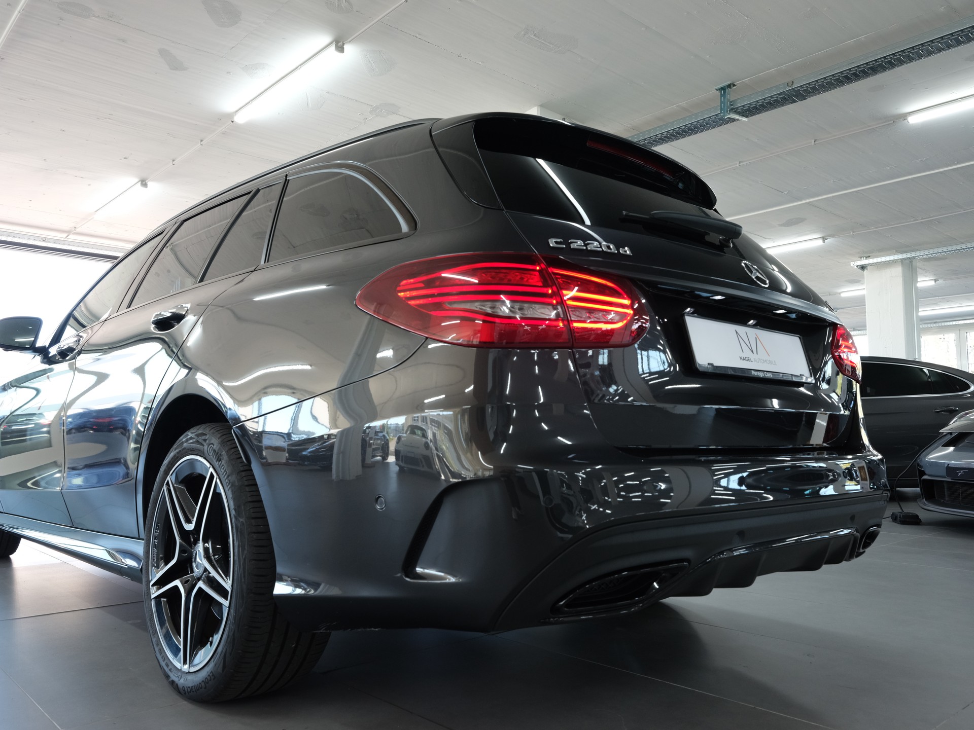 MERCEDES-BENZ C 220 d Swiss Star AMG Line 4M 9G-Tronic *Burmester* *360 Kamera* *Panorama*-image-17