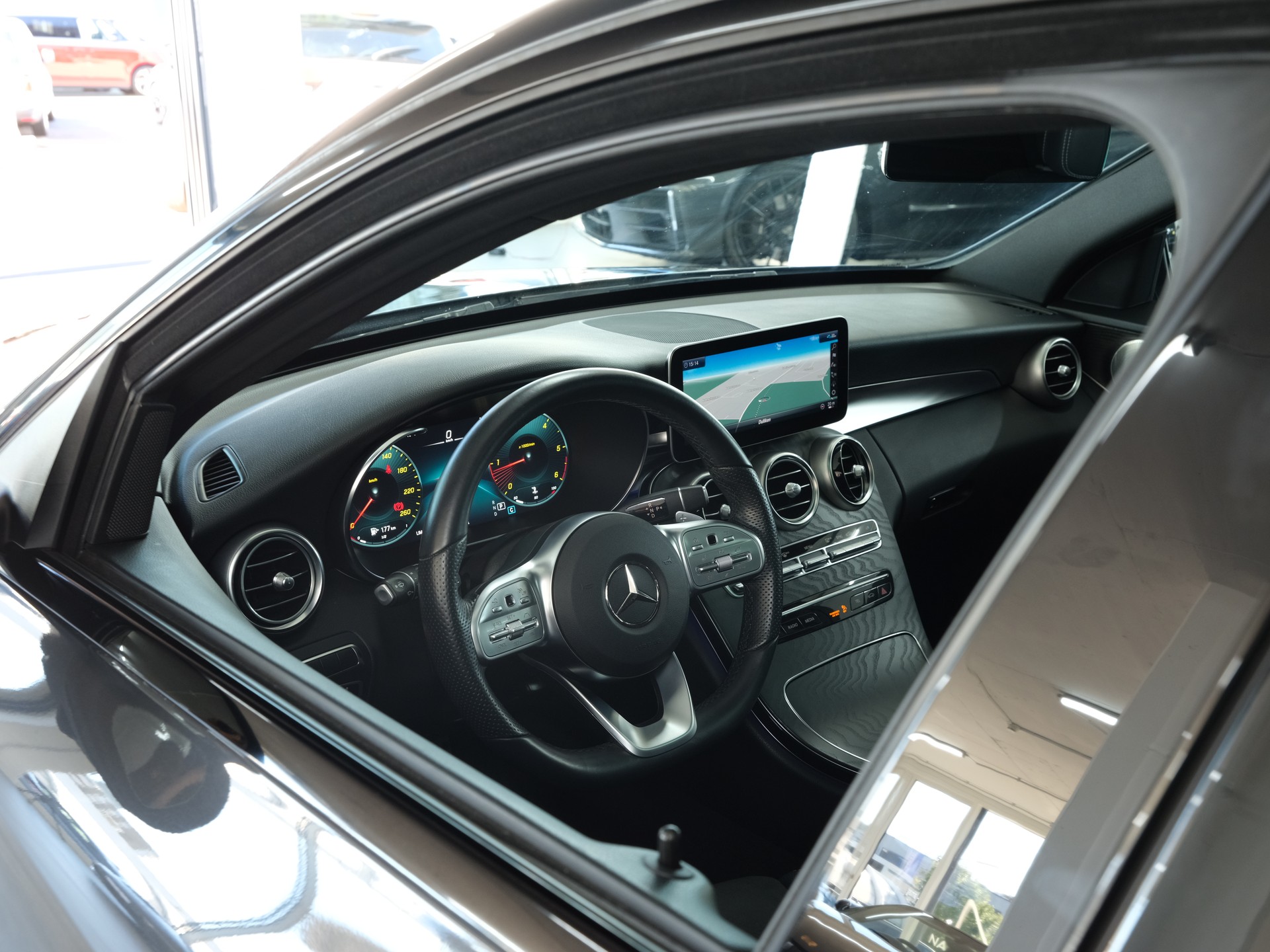 MERCEDES-BENZ C 220 d Swiss Star AMG Line 4M 9G-Tronic *Burmester* *360 Kamera* *Panorama*-image-20