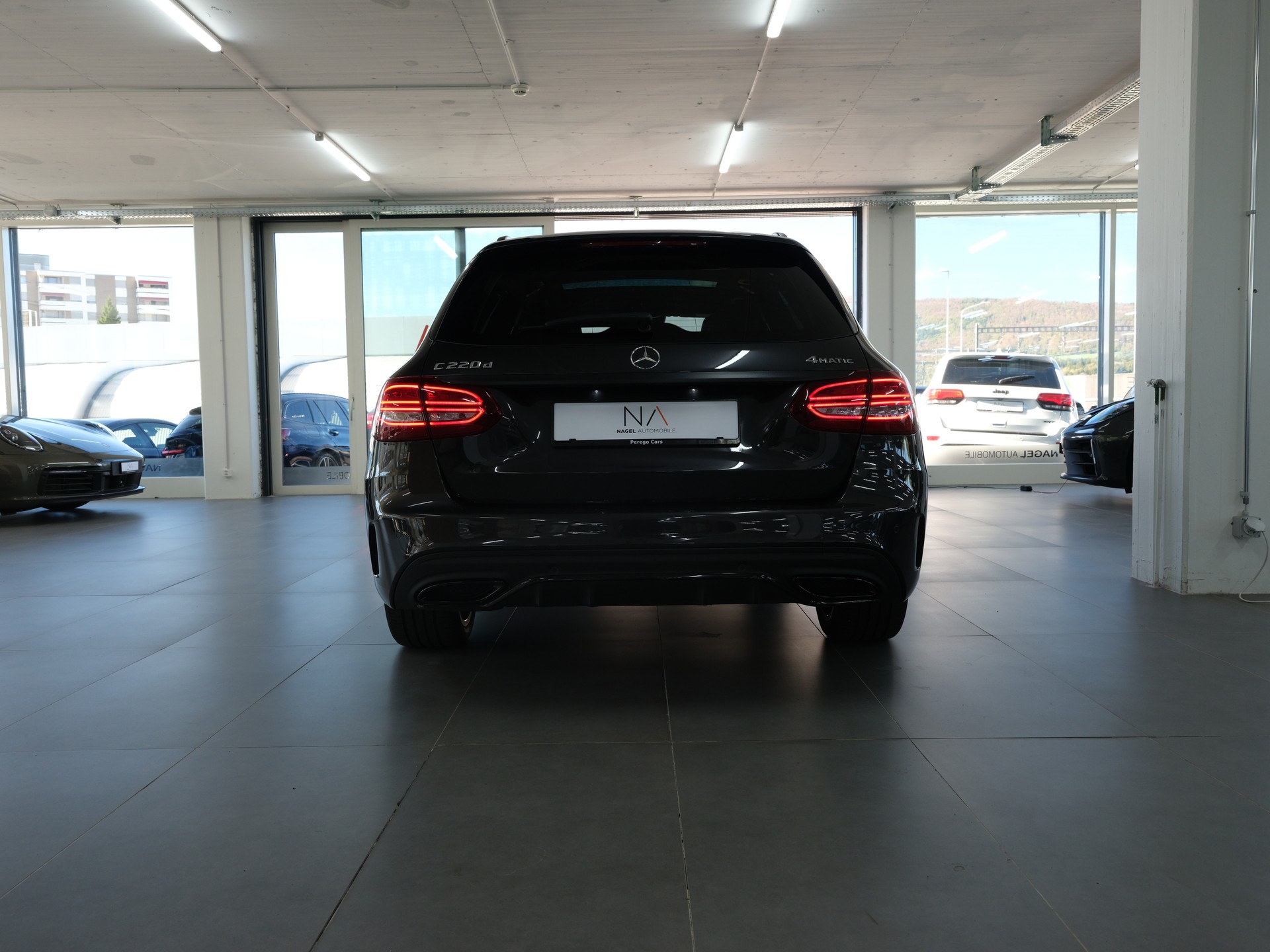 MERCEDES-BENZ C 220 d Swiss Star AMG Line 4M 9G-Tronic *Burmester* *360 Kamera* *Panorama*-image-4