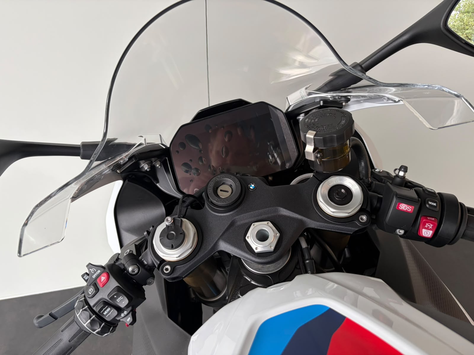BMW S 1000 RR-image-8