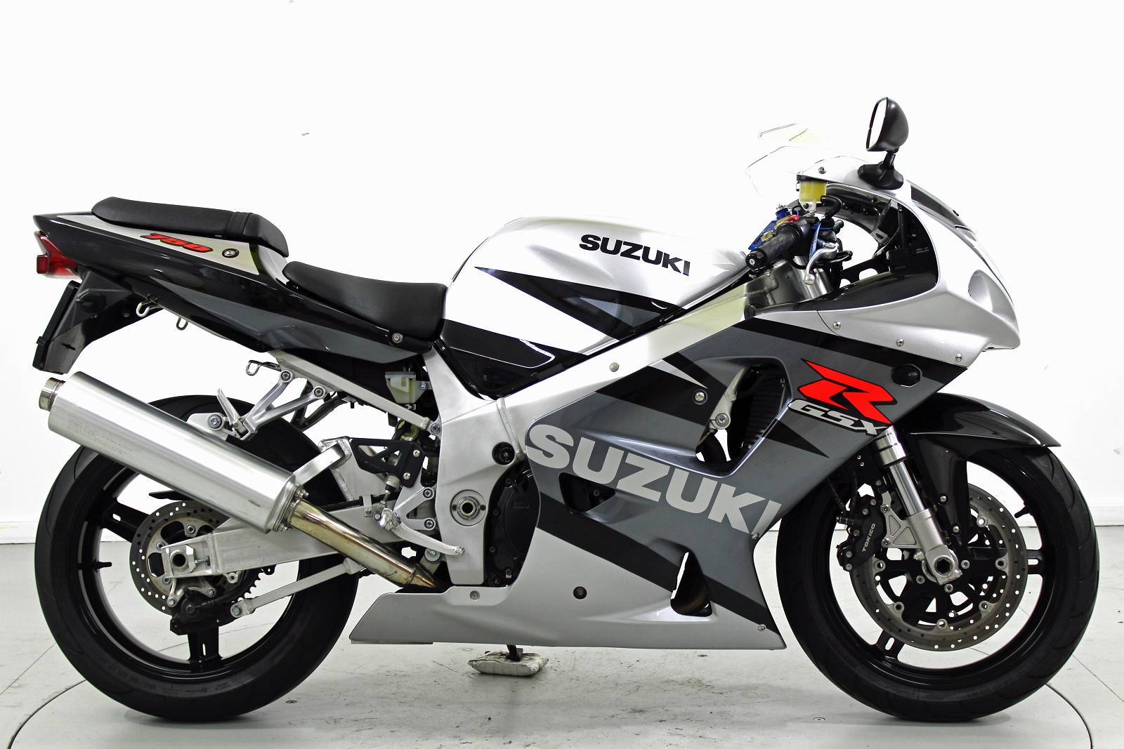 SUZUKI GSX-R 750-image-3