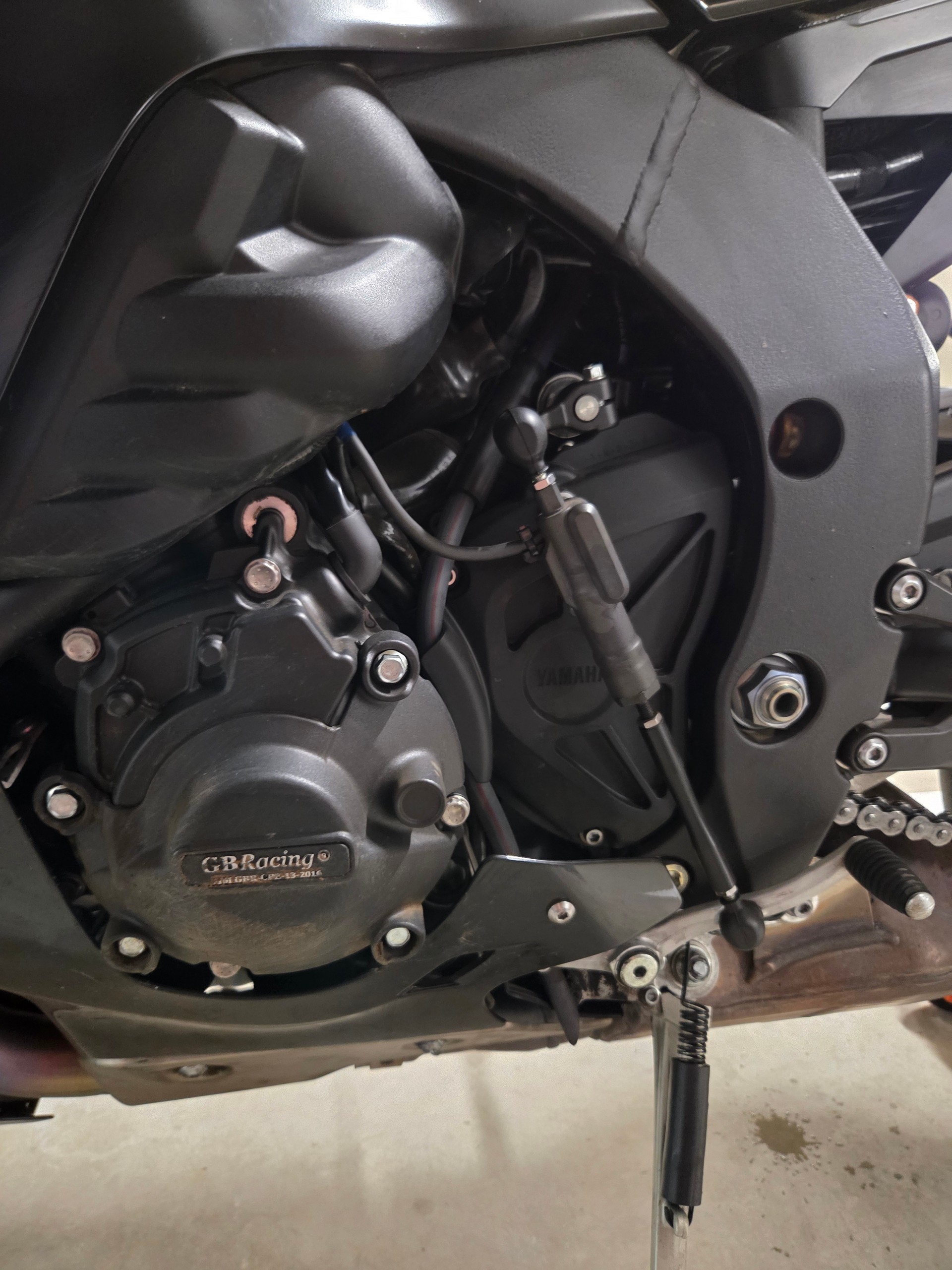 YAMAHA YZF-R1 ABS-image-9