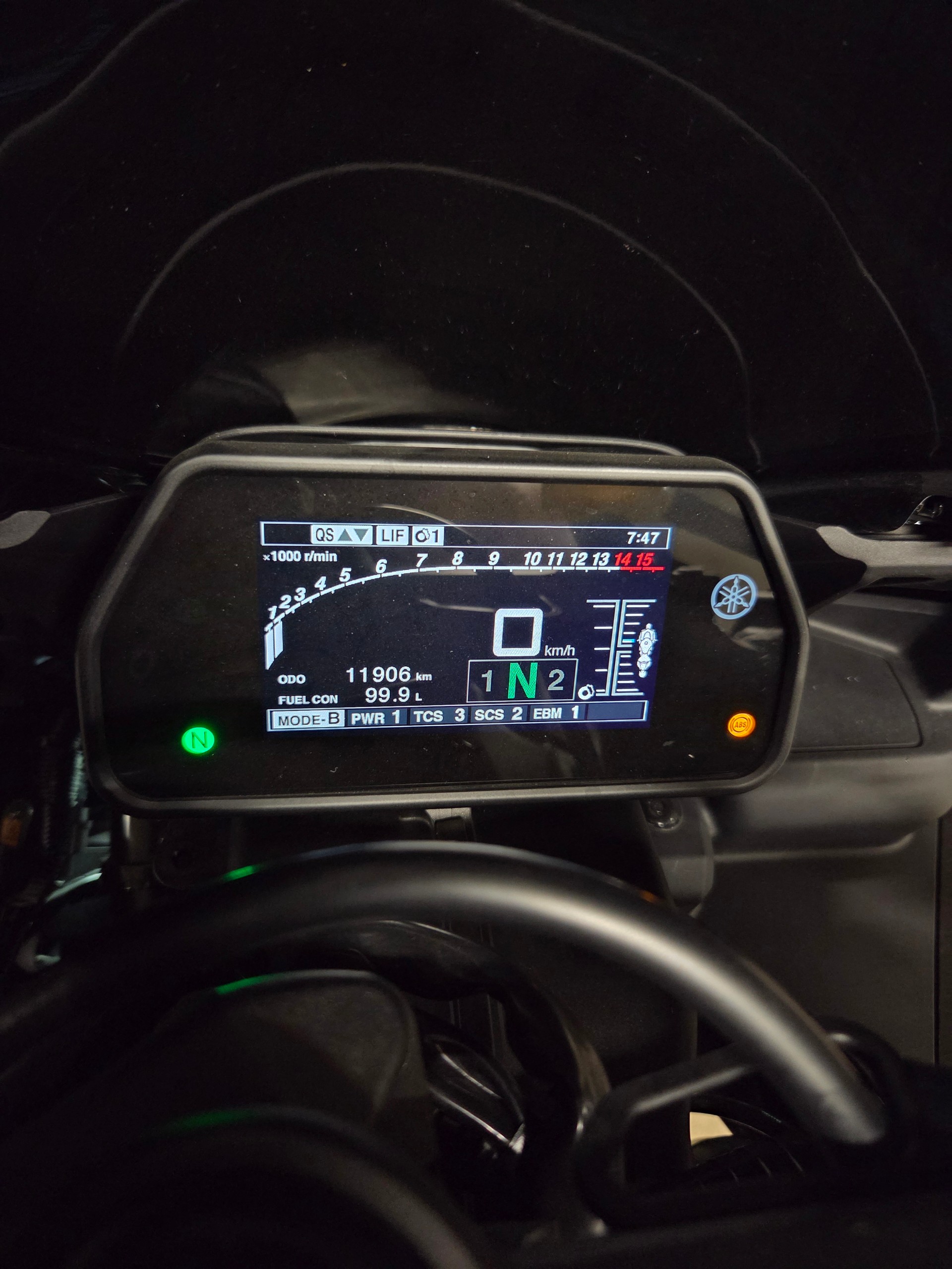 YAMAHA YZF-R1 ABS-image-10