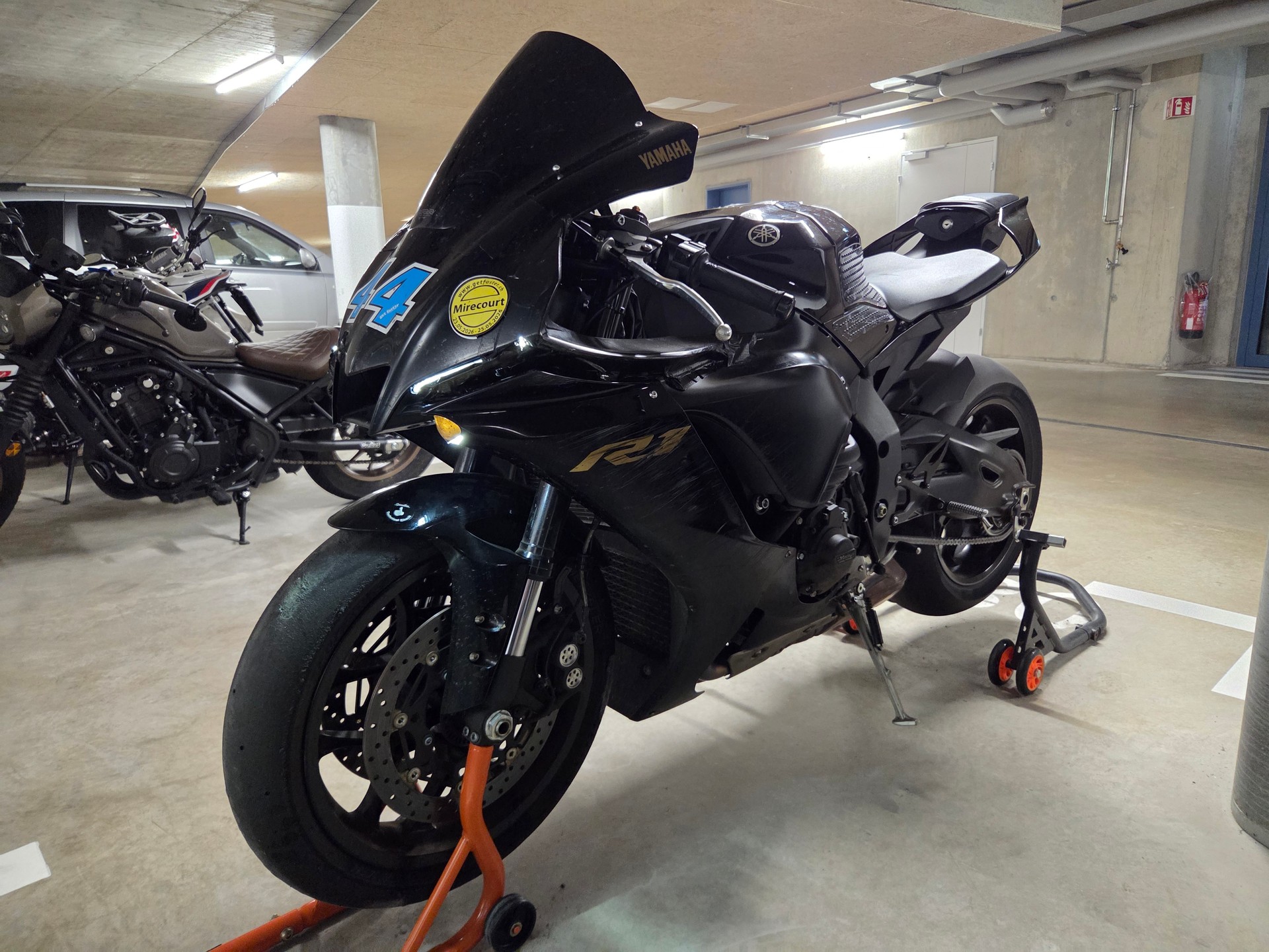 YAMAHA YZF-R1 ABS-image-0