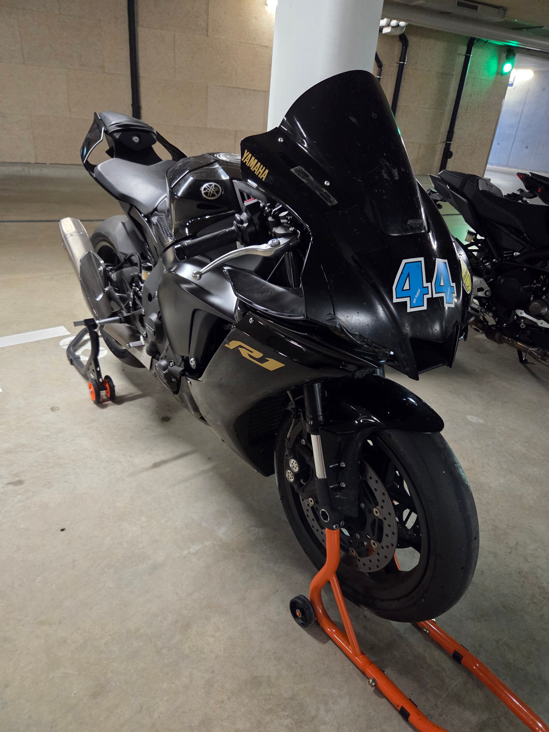 YAMAHA YZF-R1 ABS-image-5