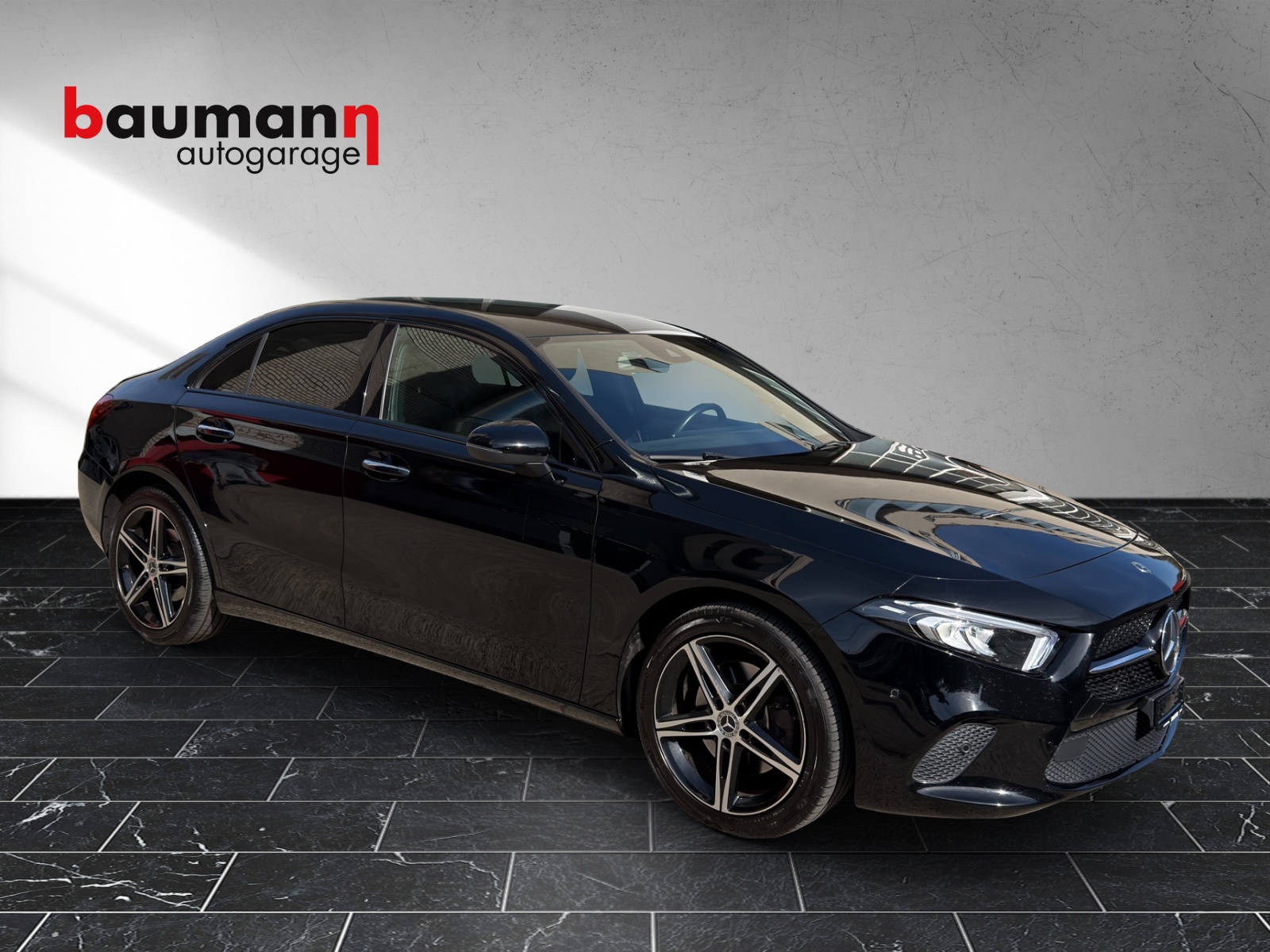 MERCEDES-BENZ A 220 Progressive 7G-DCT 4Matic-showroom-element-1