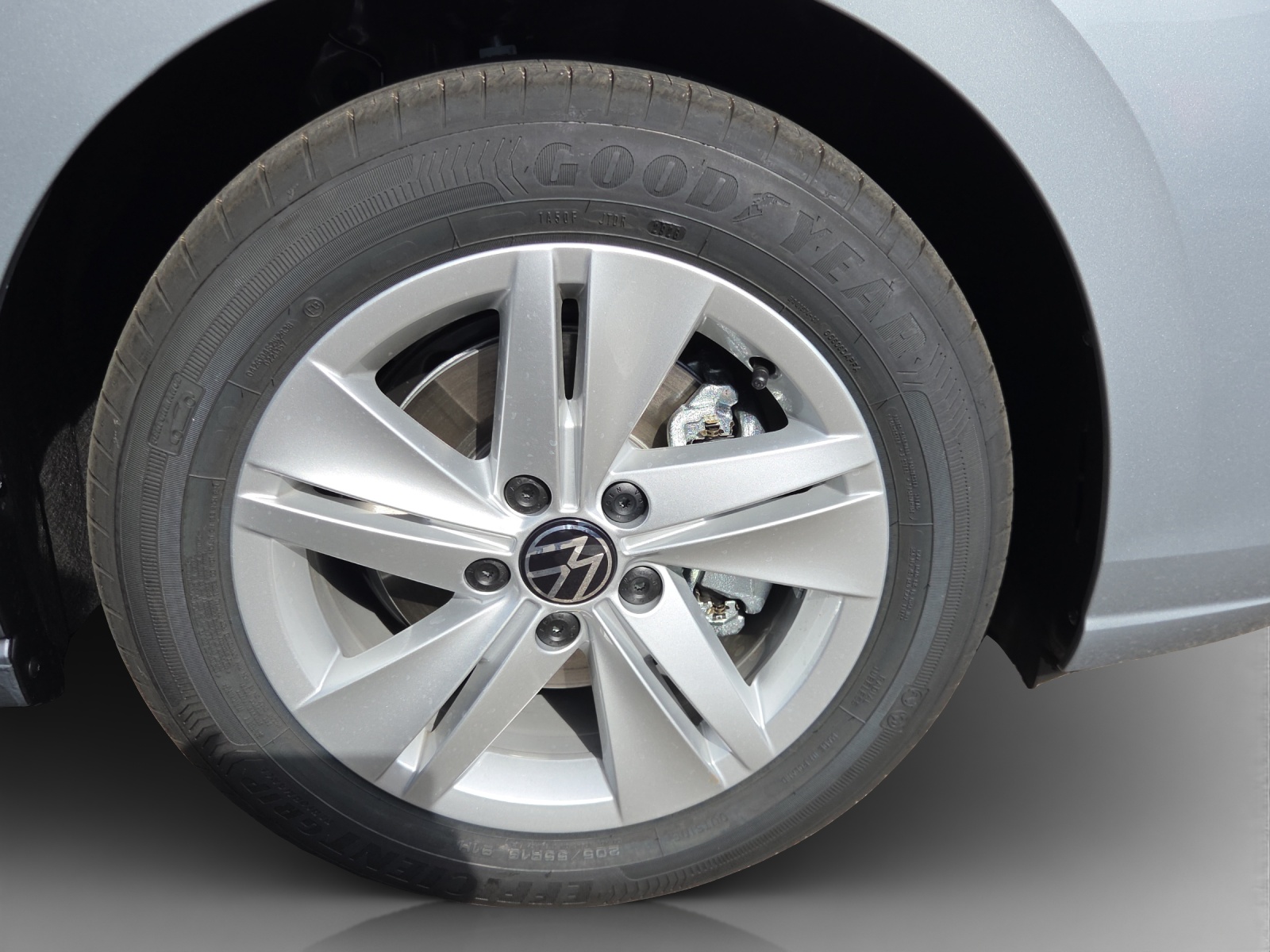 VW Golf 1.5 e TSI mHEV Value DSG-image-13
