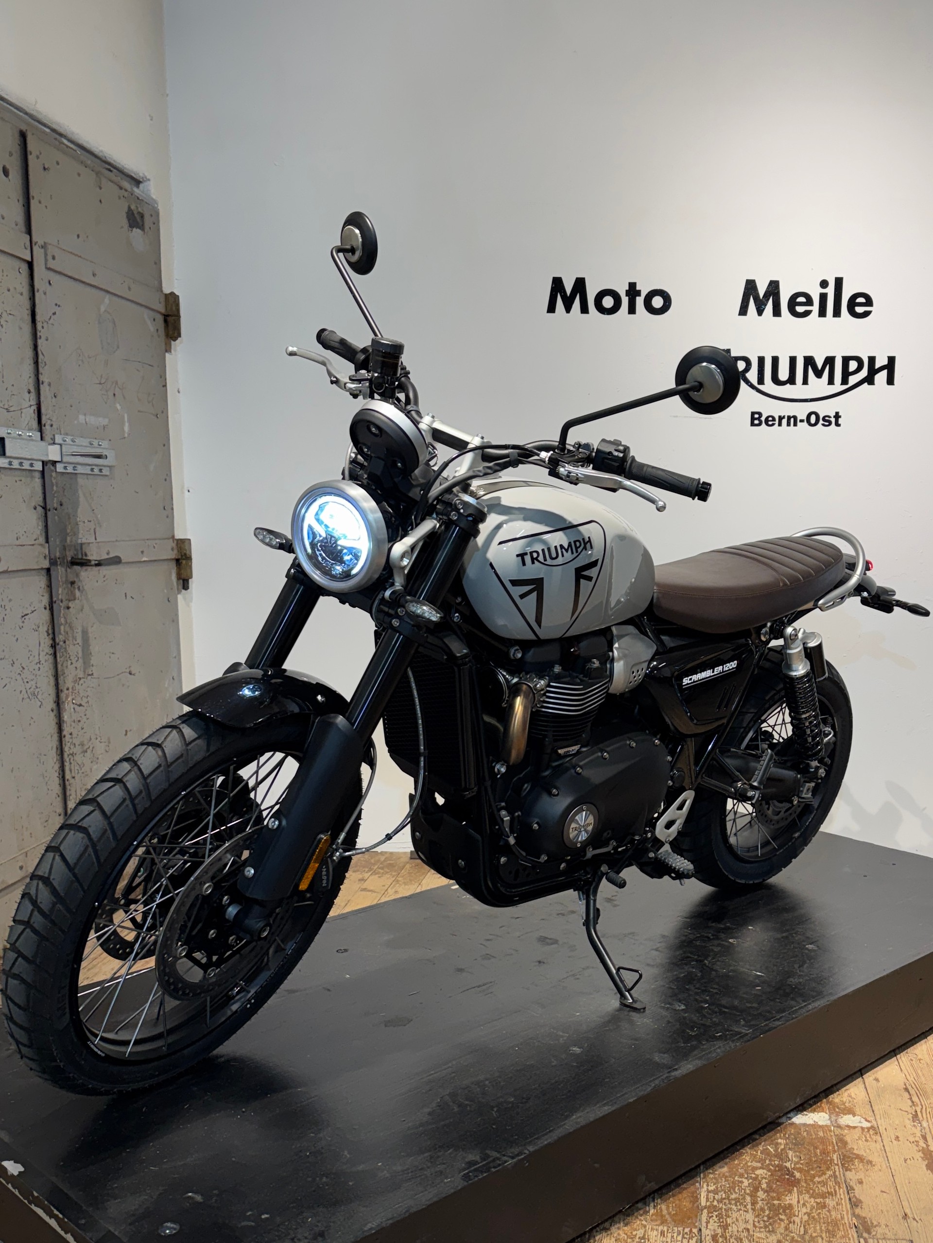 TRIUMPH Scrambler 1200 X-image-4