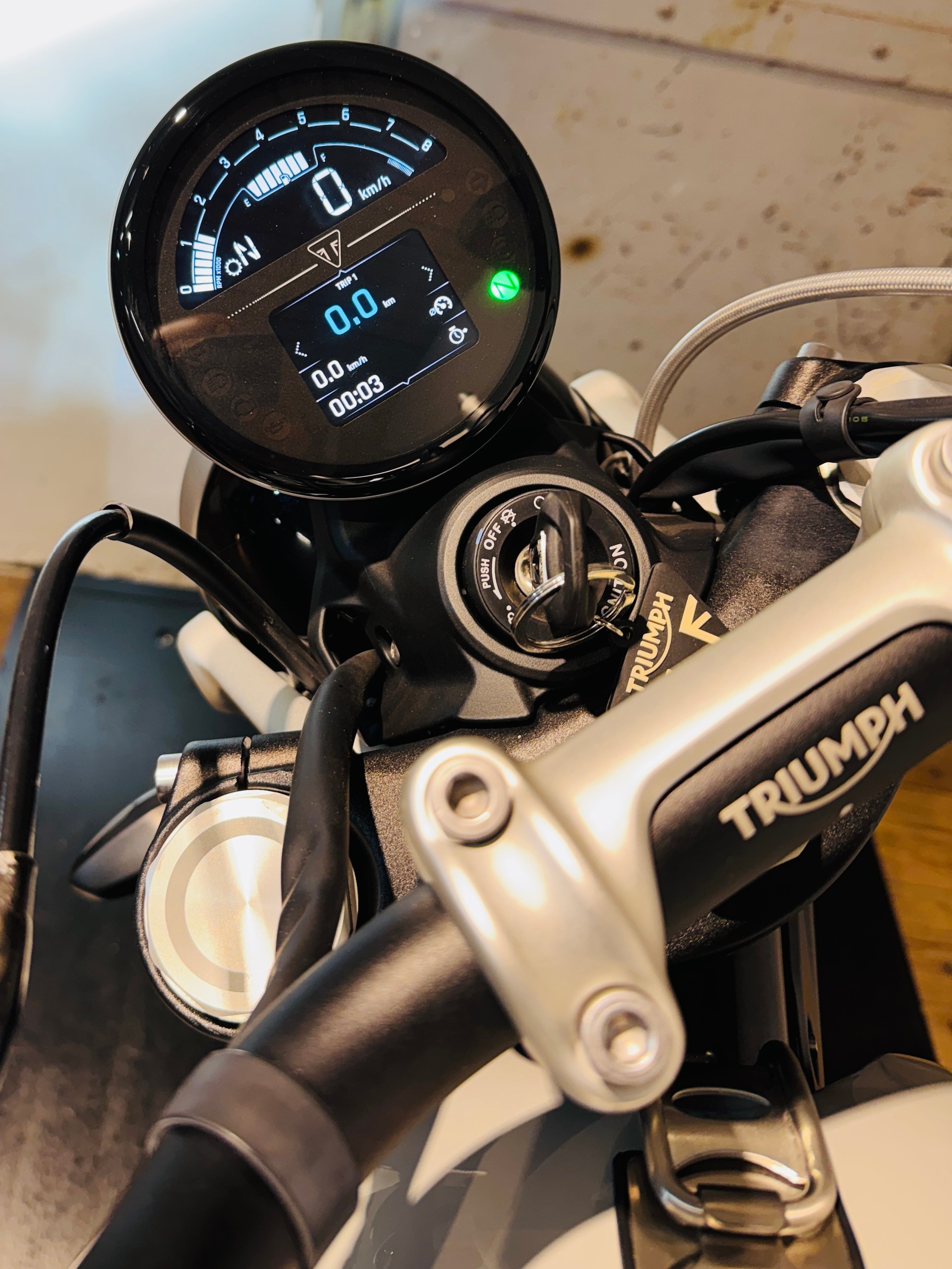 TRIUMPH Scrambler 1200 X-image-8