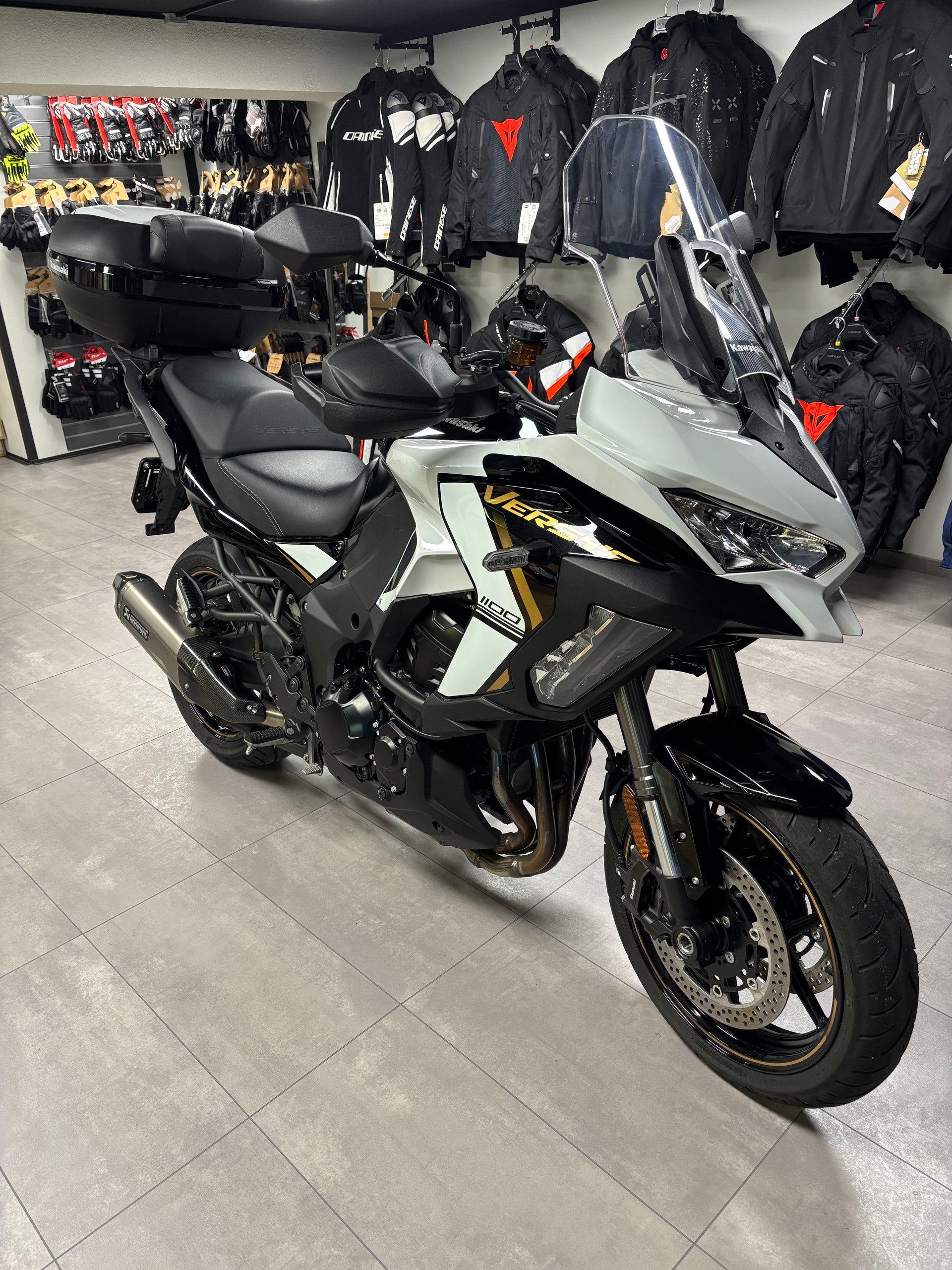KAWASAKI Versys 1100 SE-image-2