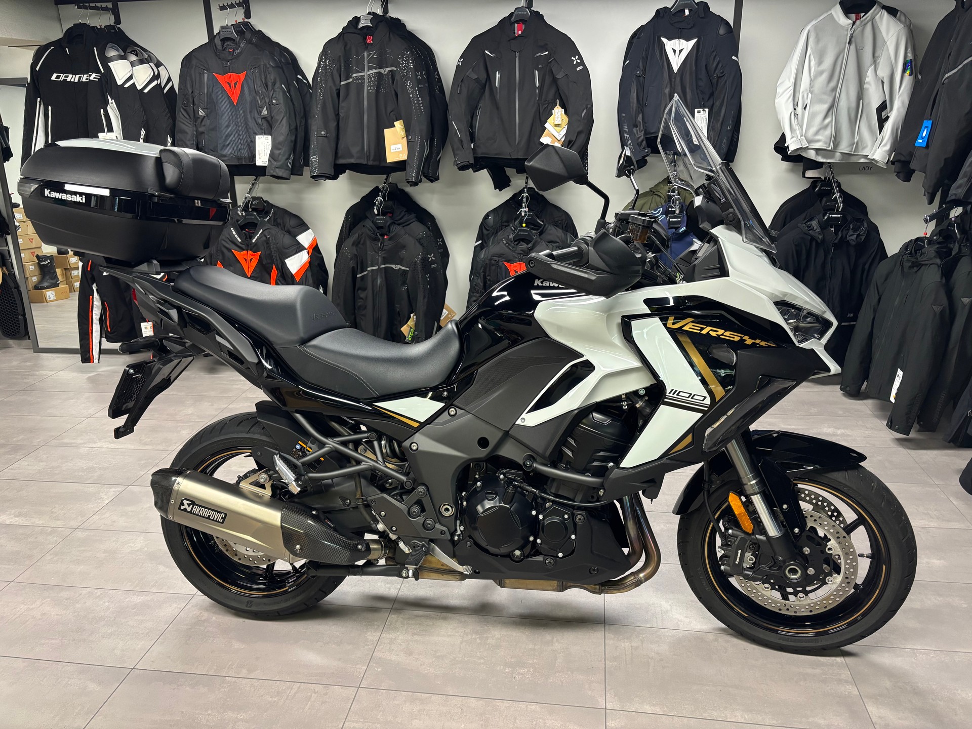 KAWASAKI Versys 1100 SE-image-0