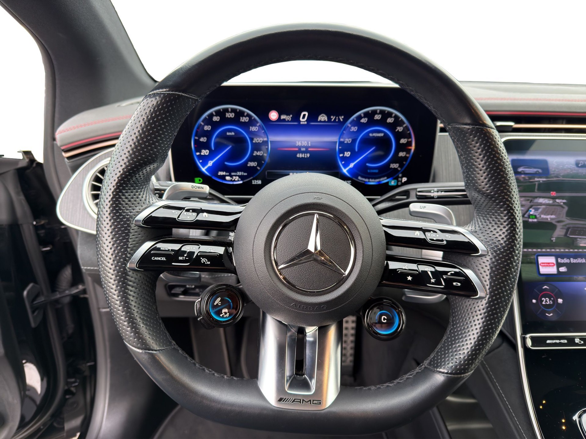 MERCEDES-BENZ EQE 43 AMG 4 Matic-image-9