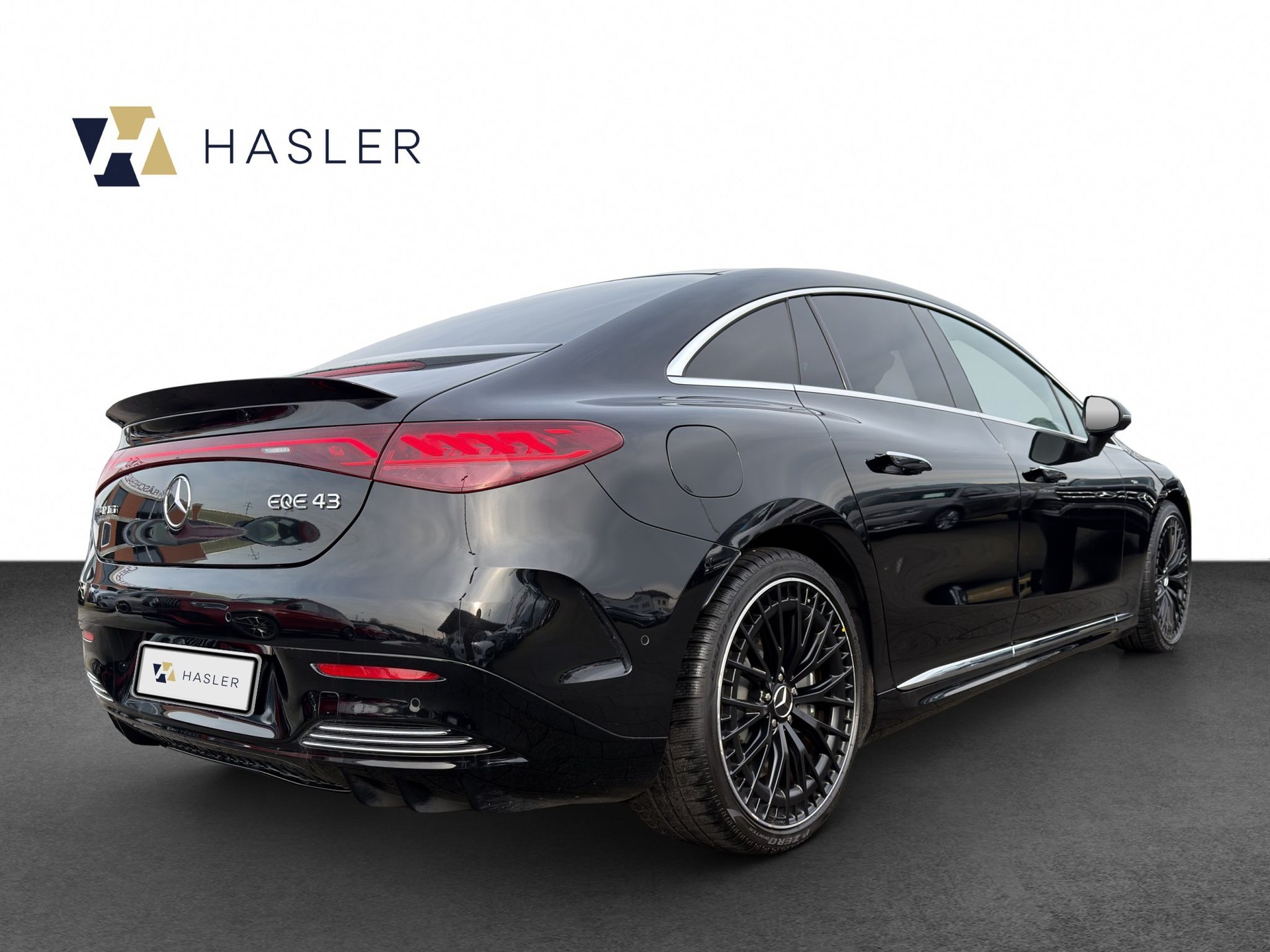MERCEDES-BENZ EQE 43 AMG 4 Matic-image-10