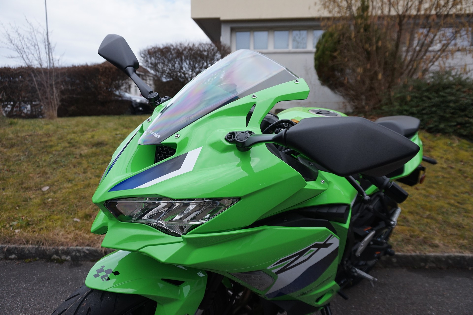 KAWASAKI Ninja ZX-4RR ABS KRT Edition (57kW/35kW) MY26-image-4