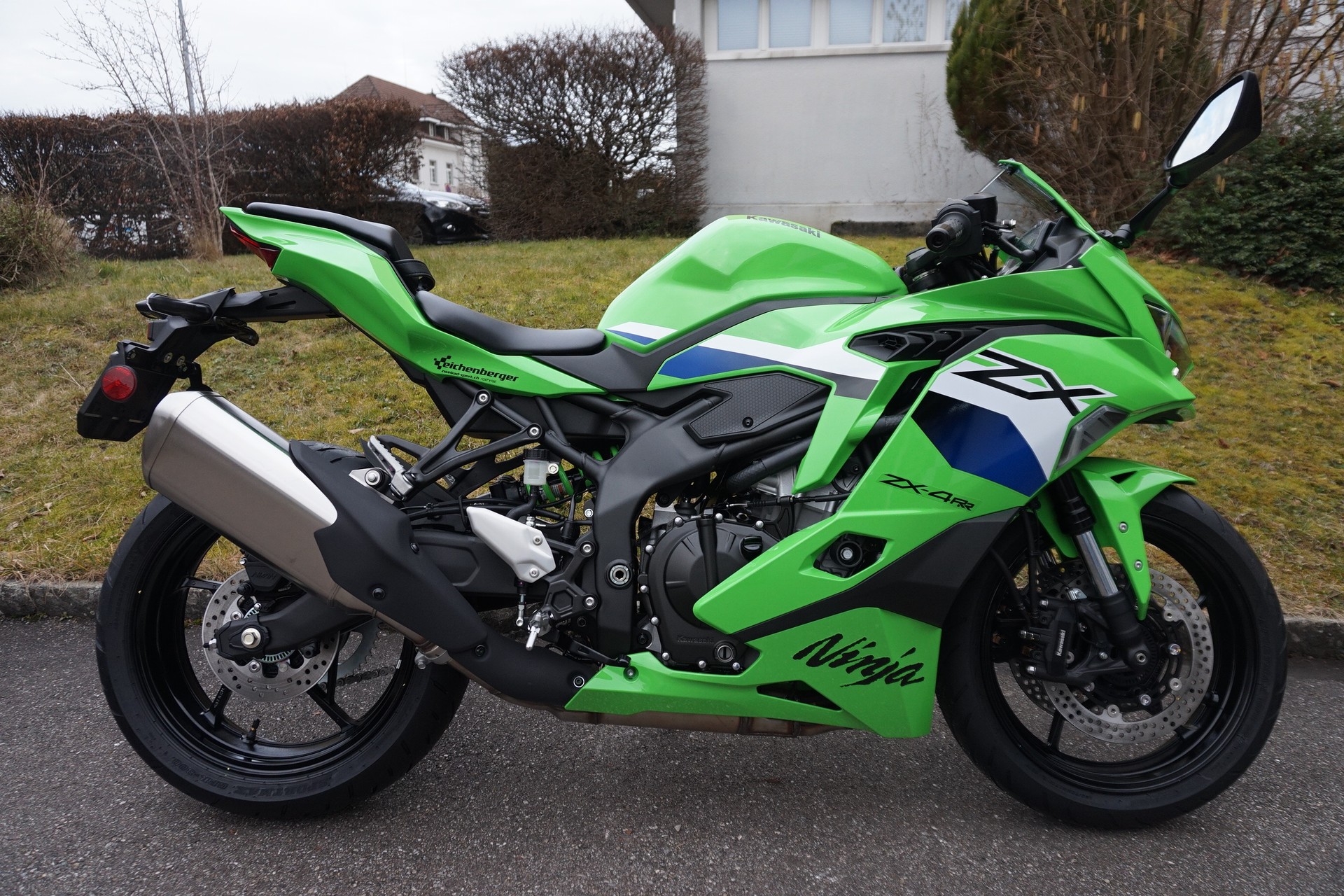 KAWASAKI Ninja ZX-4RR ABS KRT Edition (57kW/35kW) MY26-image-2