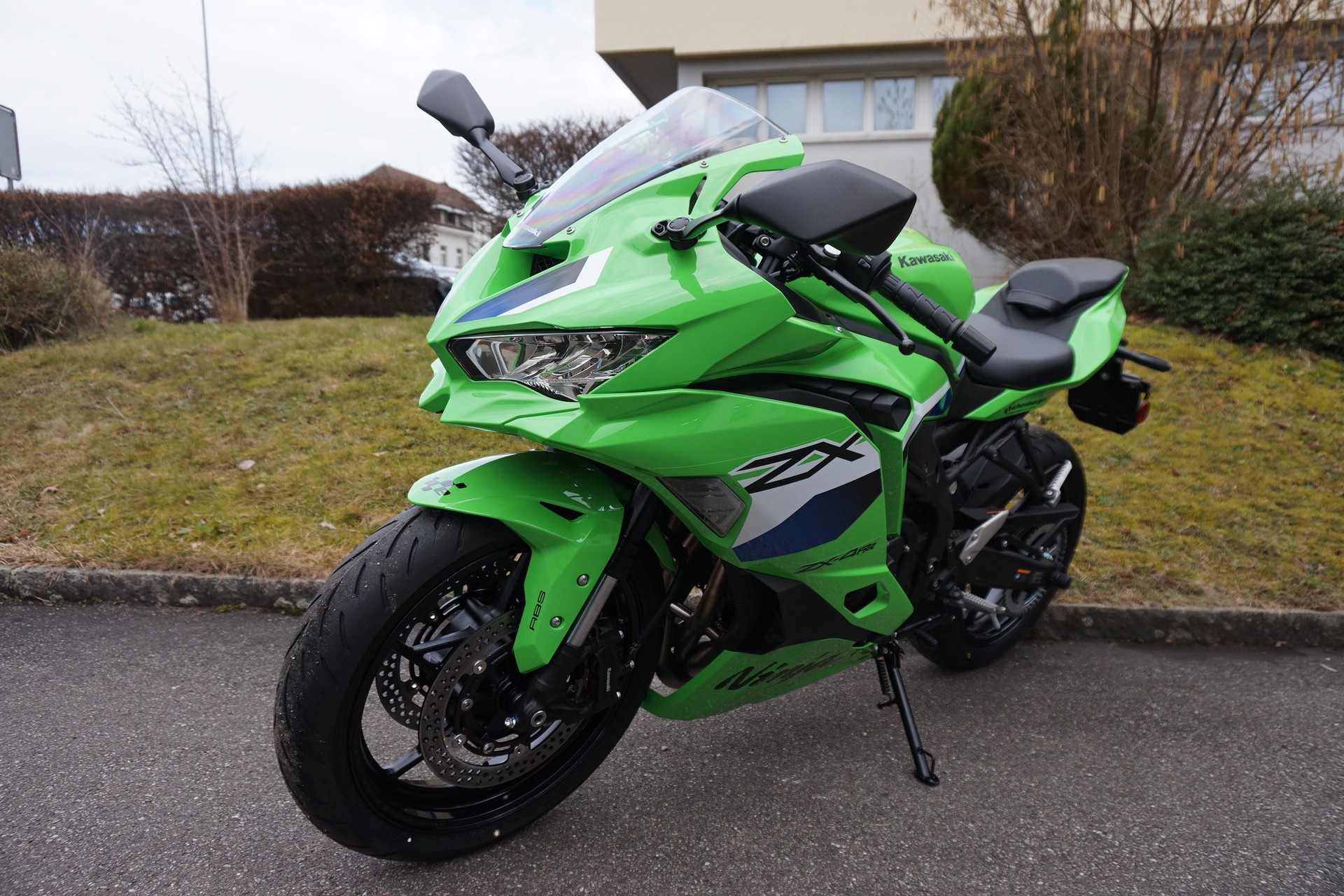 KAWASAKI Ninja ZX-4RR ABS KRT Edition (57kW/35kW) MY26-image-1