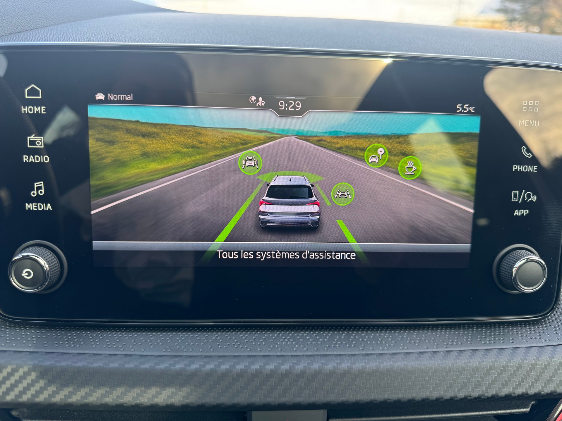 SKODA Kamiq 1.0 TSI Monte Carlo DSG-image-11