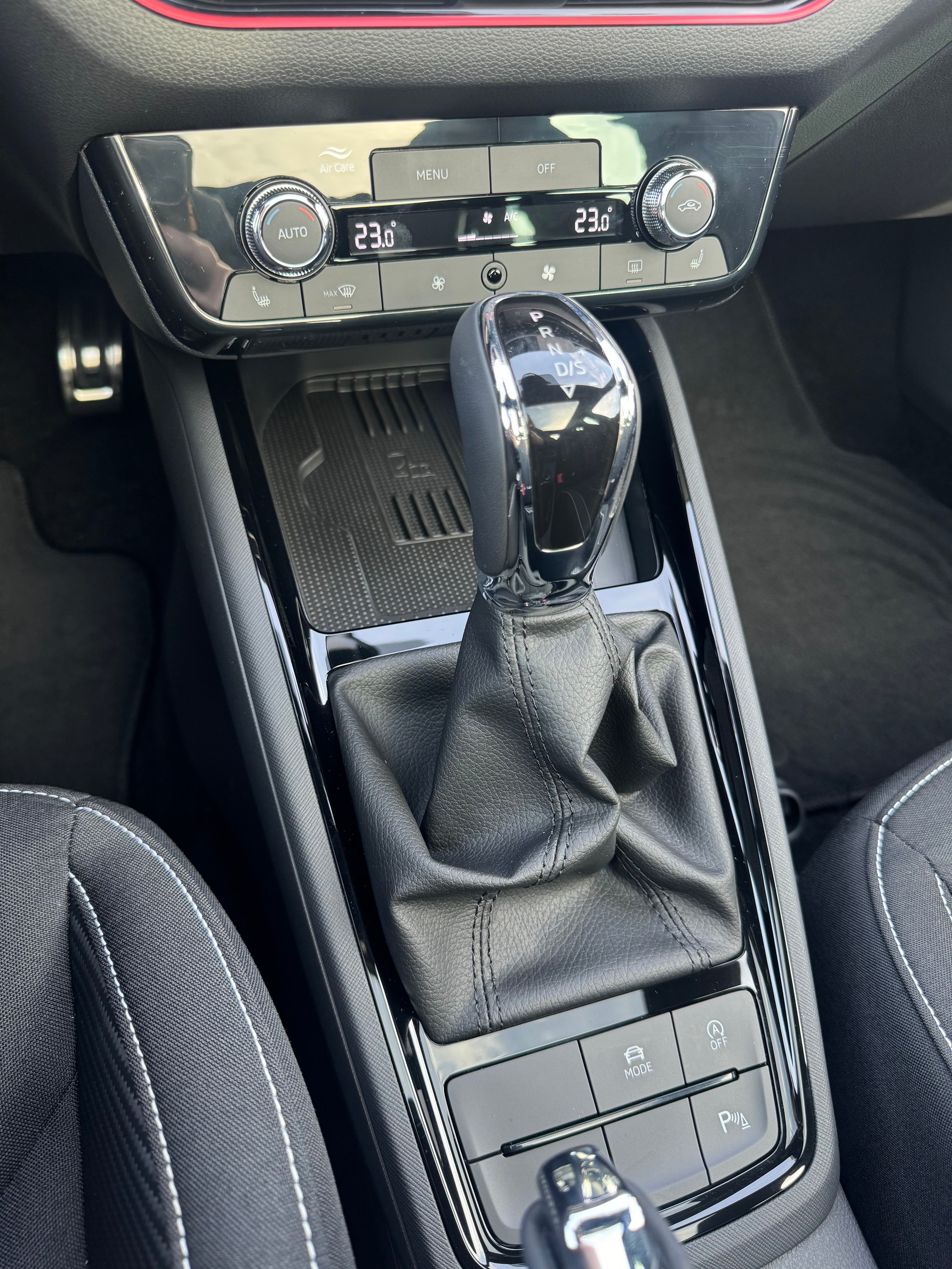 SKODA Kamiq 1.0 TSI Monte Carlo DSG-image-15