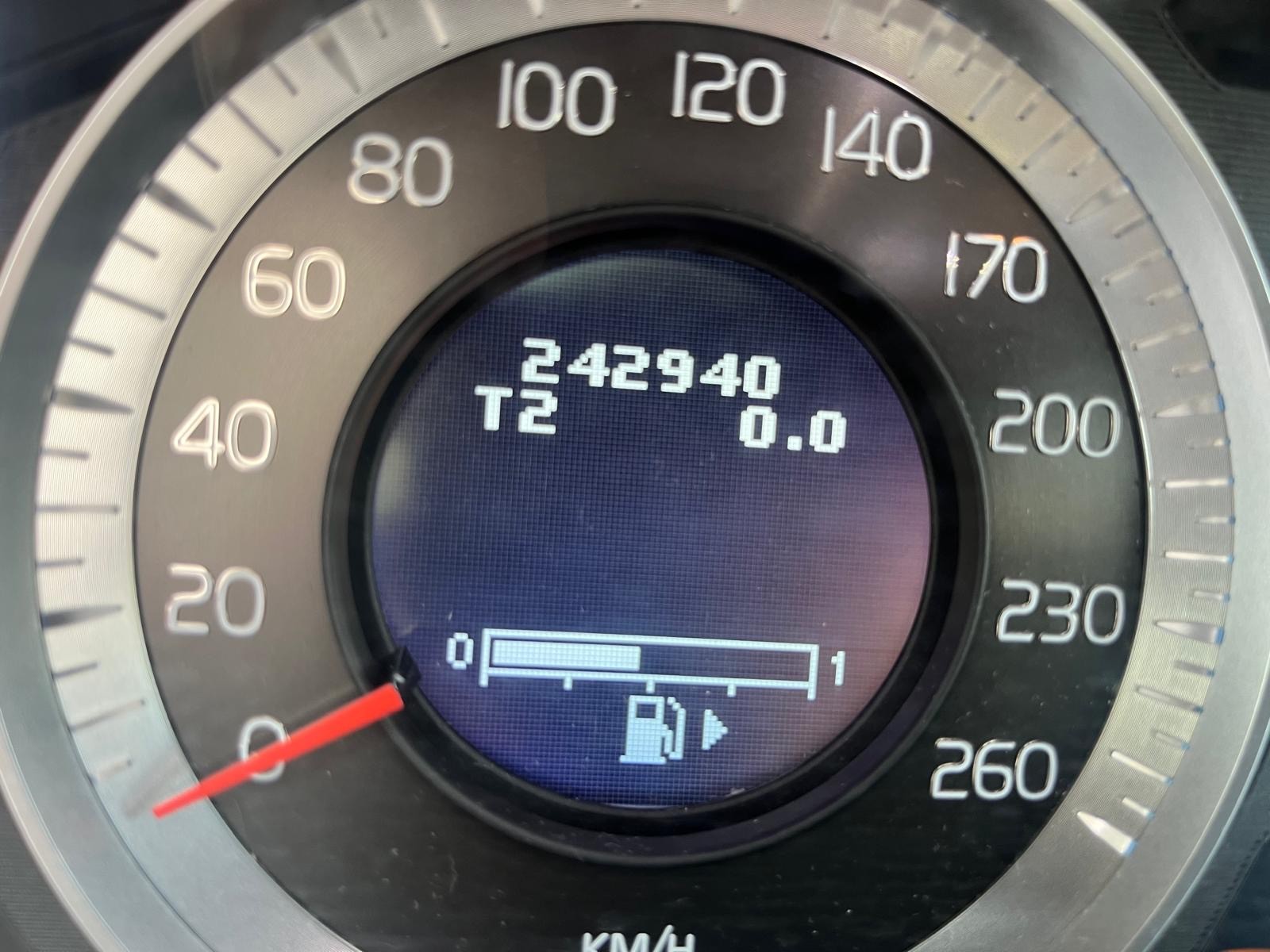 VOLVO V60 D5 Kinetic Geartronic-image-10