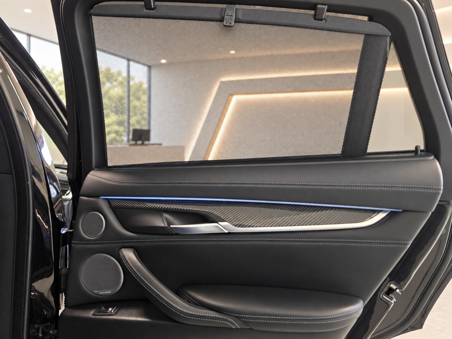 BMW X6M Steptronic * FRISCH AB MFK * HEAD UP * BANG OLUFSEN* CARBON PAKET * SOFT CLOSE *-image-9