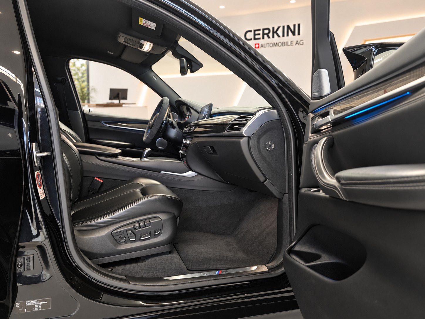 BMW X6M Steptronic * FRISCH AB MFK * HEAD UP * BANG OLUFSEN* CARBON PAKET * SOFT CLOSE *-image-8