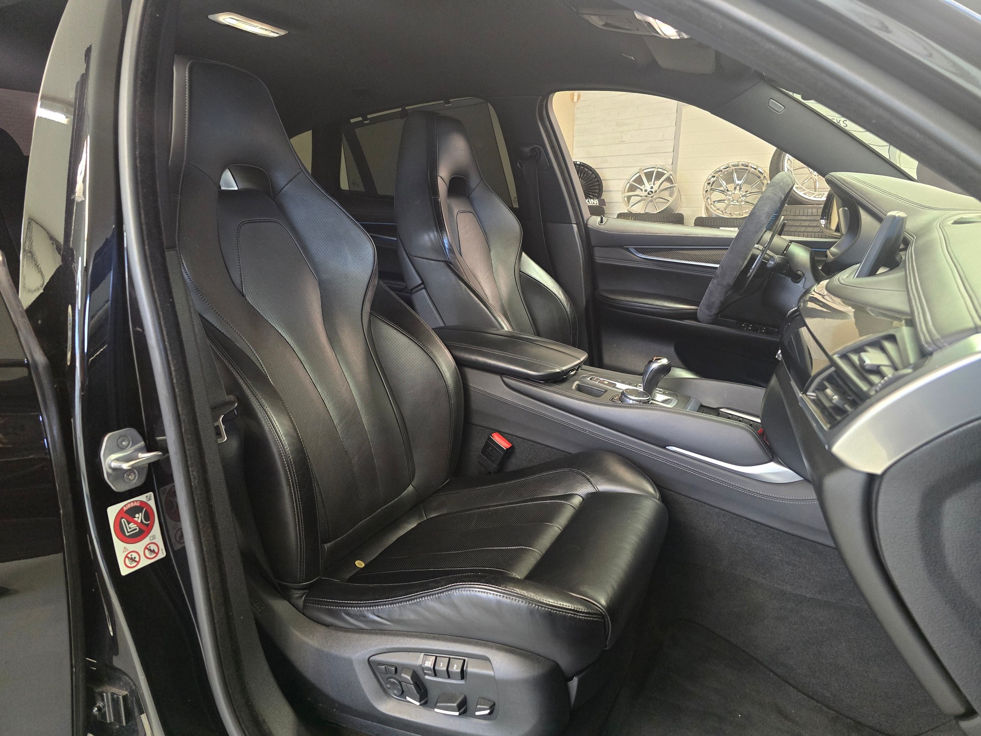 BMW X6M Steptronic-image-12