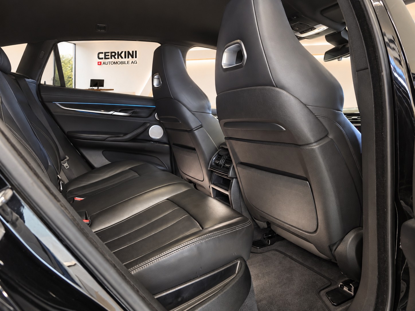 BMW X6M Steptronic * FRISCH AB MFK * HEAD UP * BANG OLUFSEN* CARBON PAKET * SOFT CLOSE *-image-7