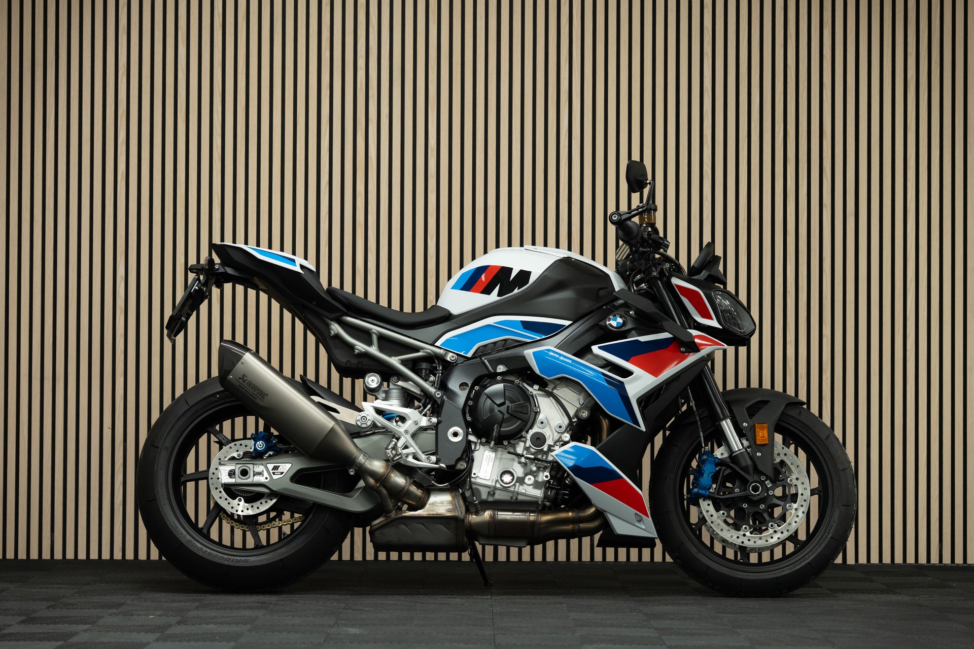 BMW M 1000 R mit 0.9% Leasing