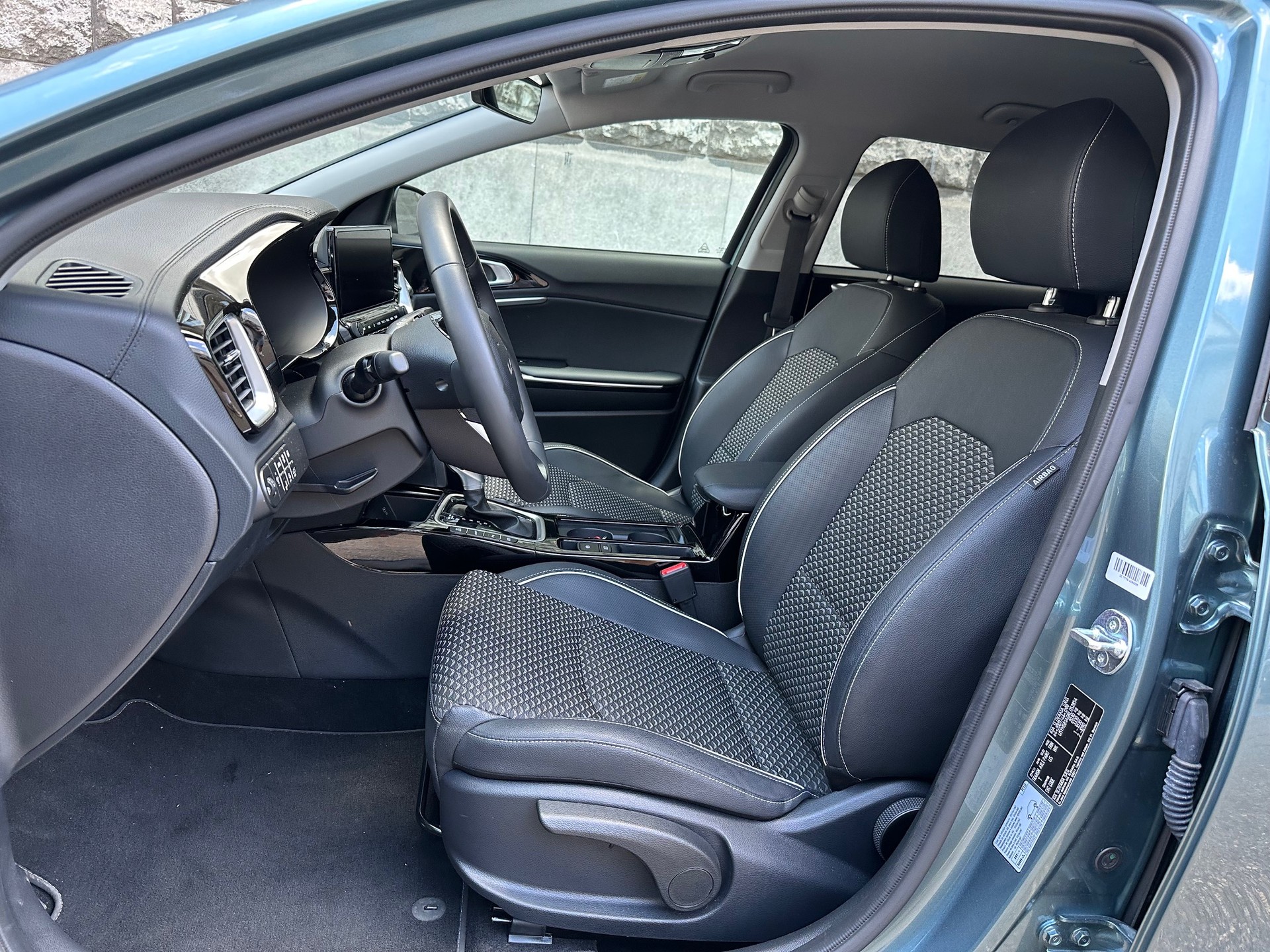 KIA Ceed Sportswagon 1.6 GDi Plug-in Hybrid Style DCT-image-8