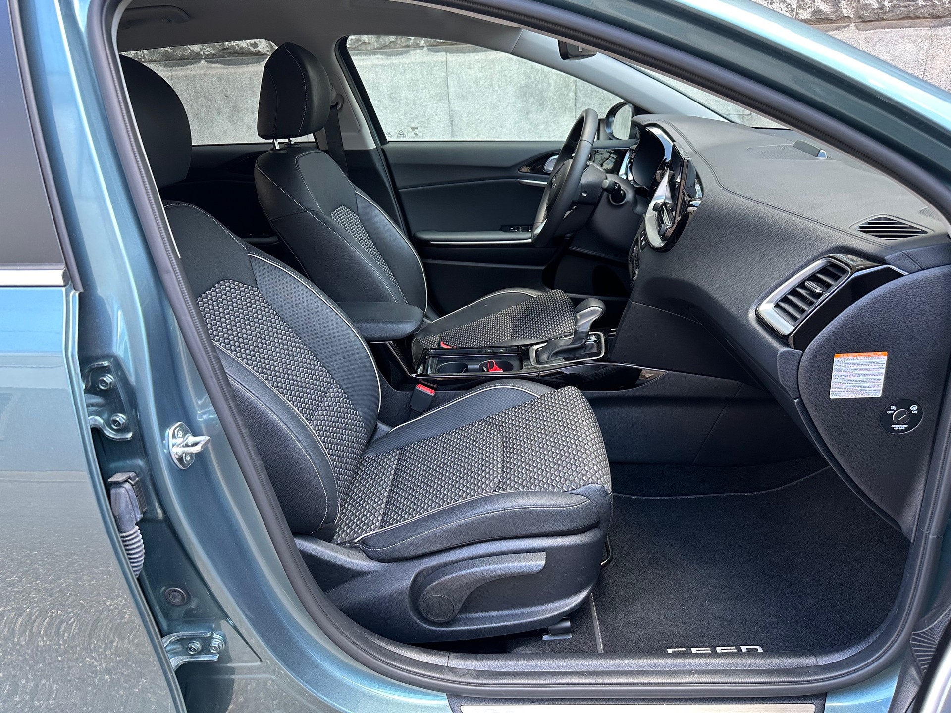 KIA Ceed Sportswagon 1.6 GDi Plug-in Hybrid Style DCT-image-9