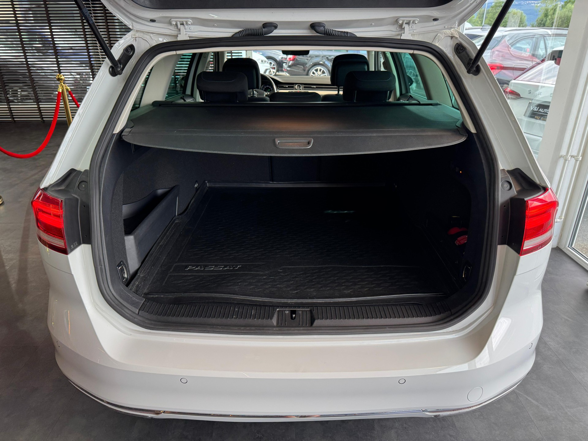 VW Passat Variant 1.4 TSI GTE Hybrid DSG-image-21