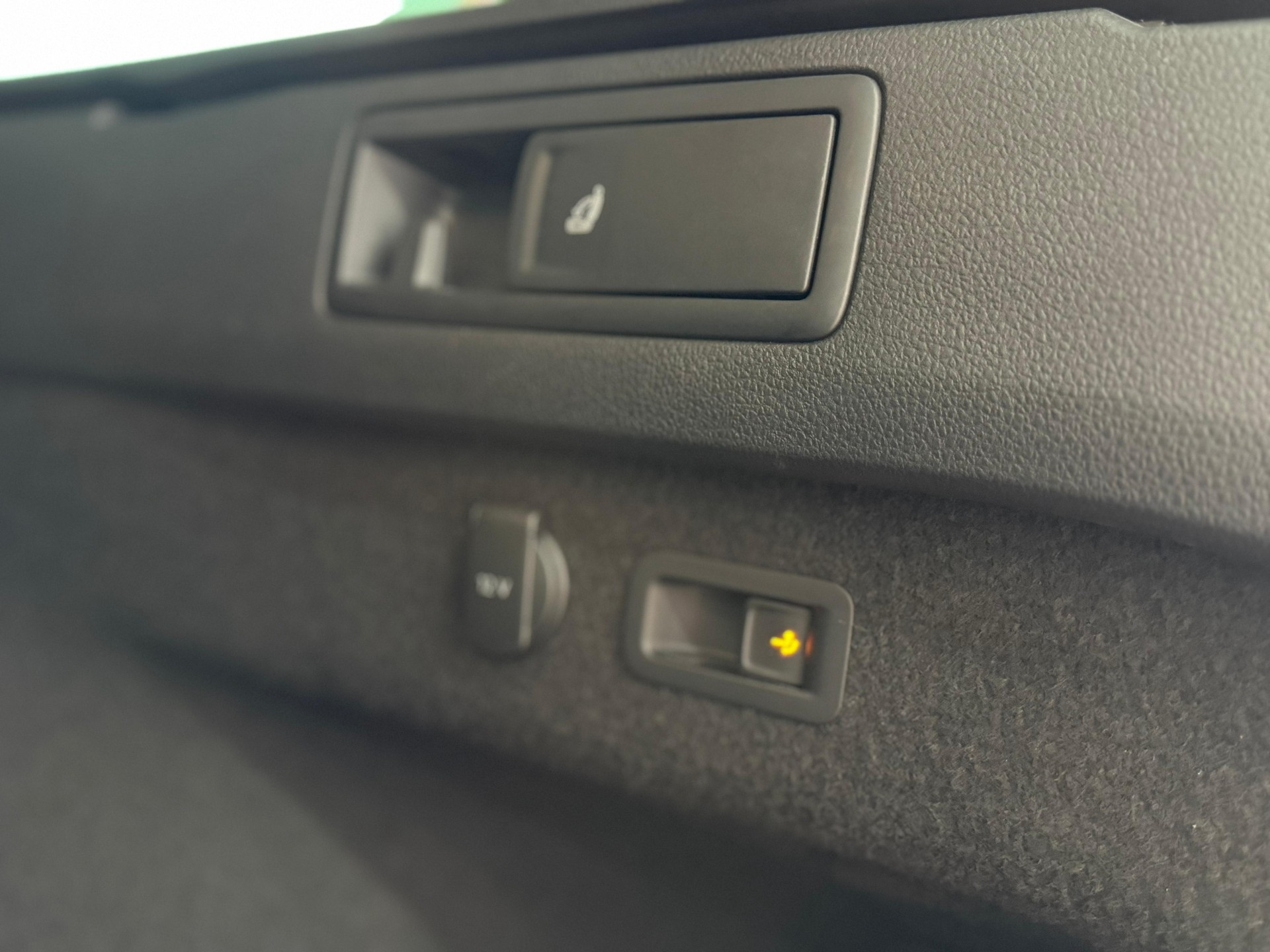 VW Passat Variant 1.4 TSI GTE Hybrid DSG-image-23