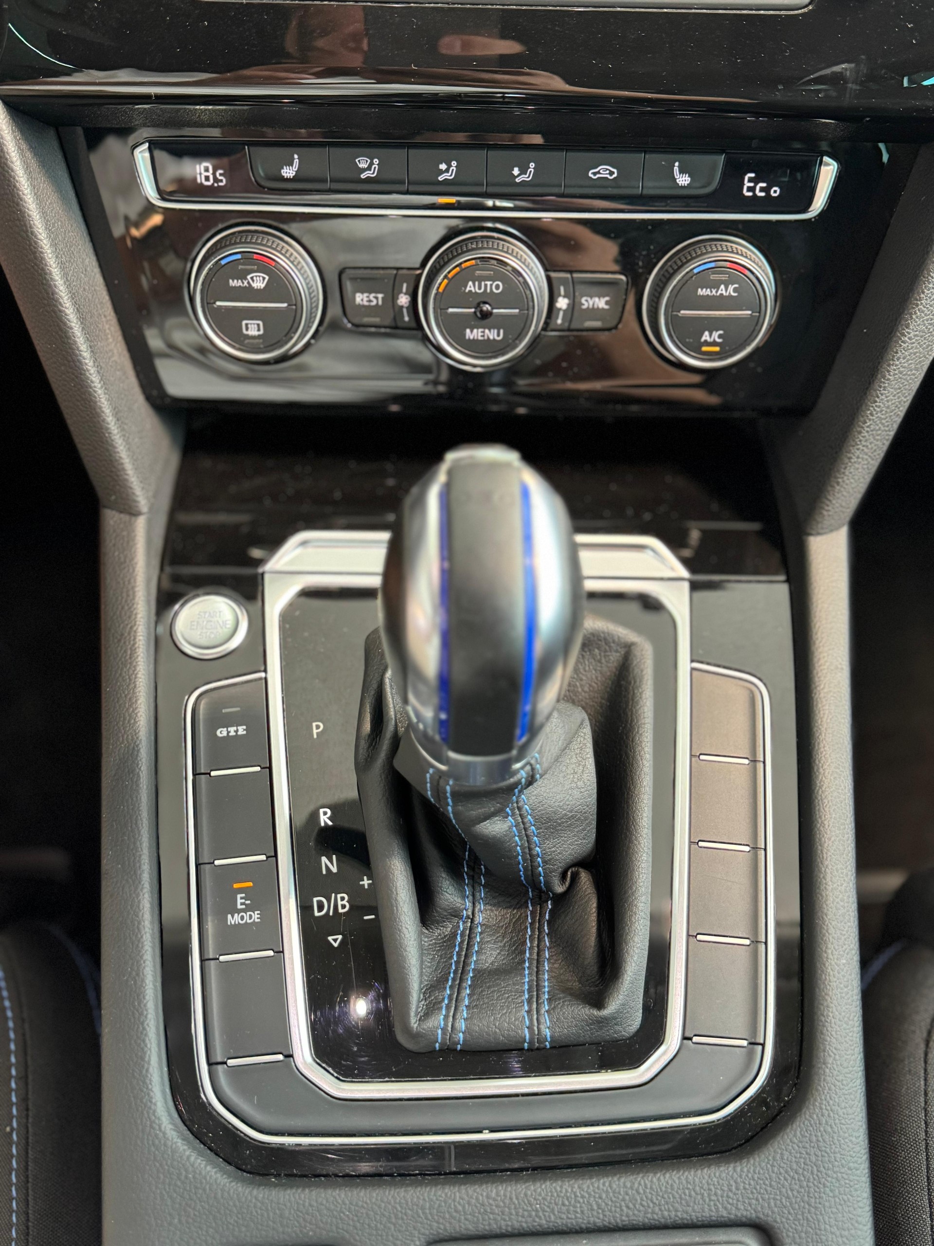VW Passat Variant 1.4 TSI GTE Hybrid DSG-image-13
