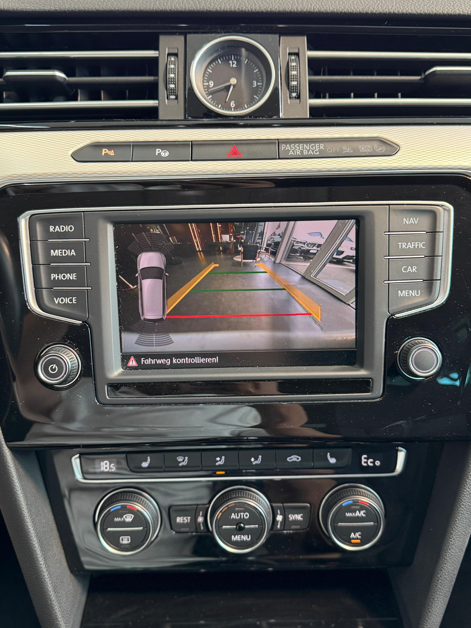 VW Passat Variant 1.4 TSI GTE Hybrid DSG-image-14