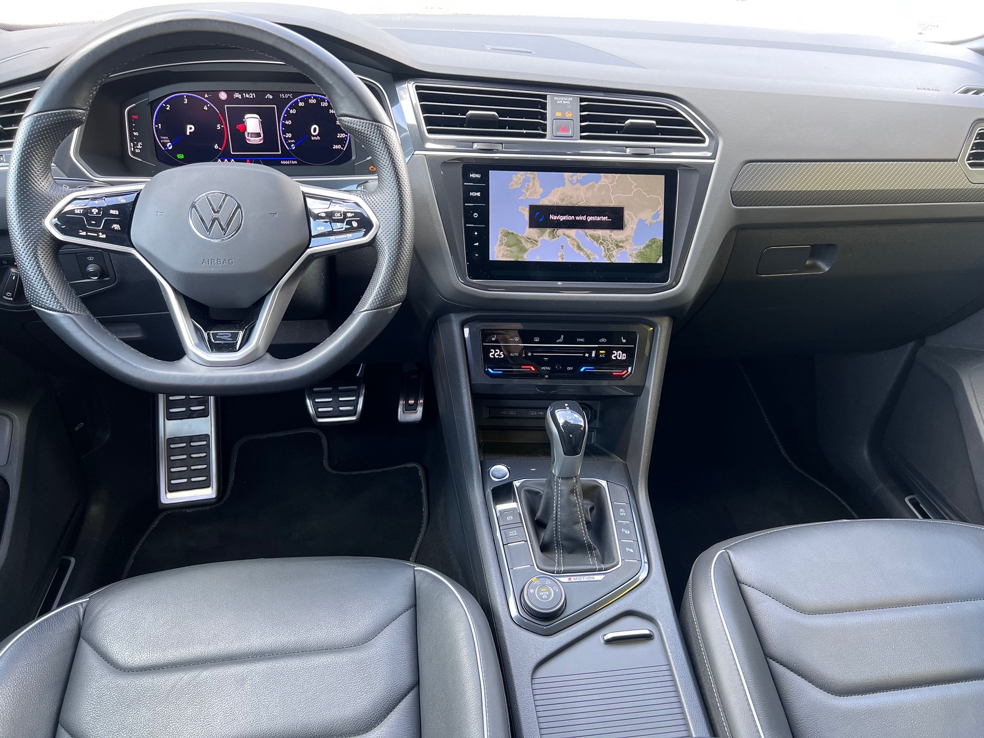VW Tiguan 2.0 TDI SCR R-Line 4Motion DSG-showroom-element-3