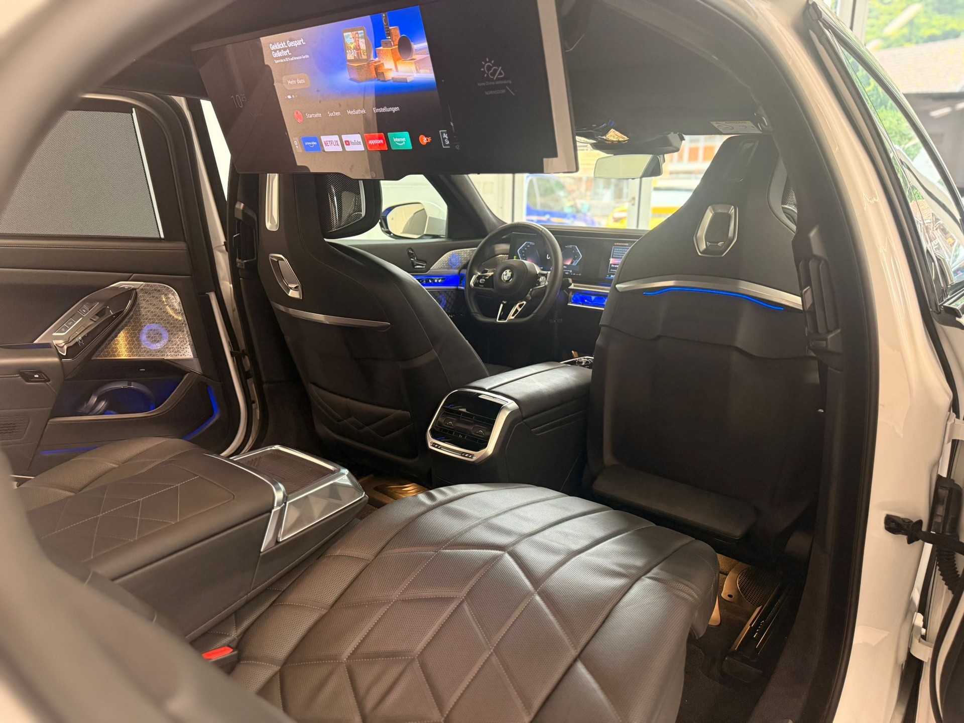 BMW 740d xDrive 48V M Sport Pro Steptronic-image-14