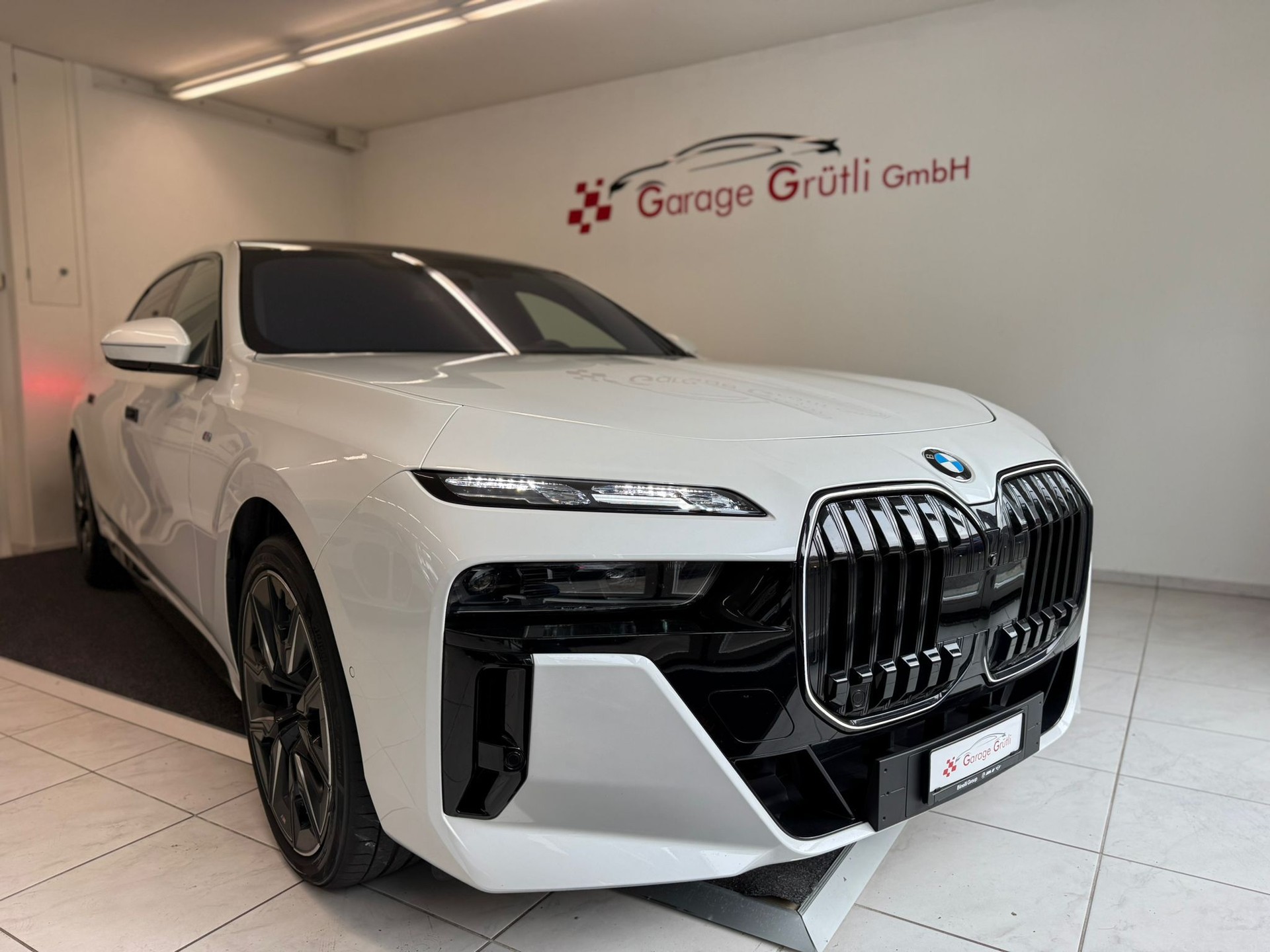 BMW 740d xDrive 48V M Sport Pro Steptronic