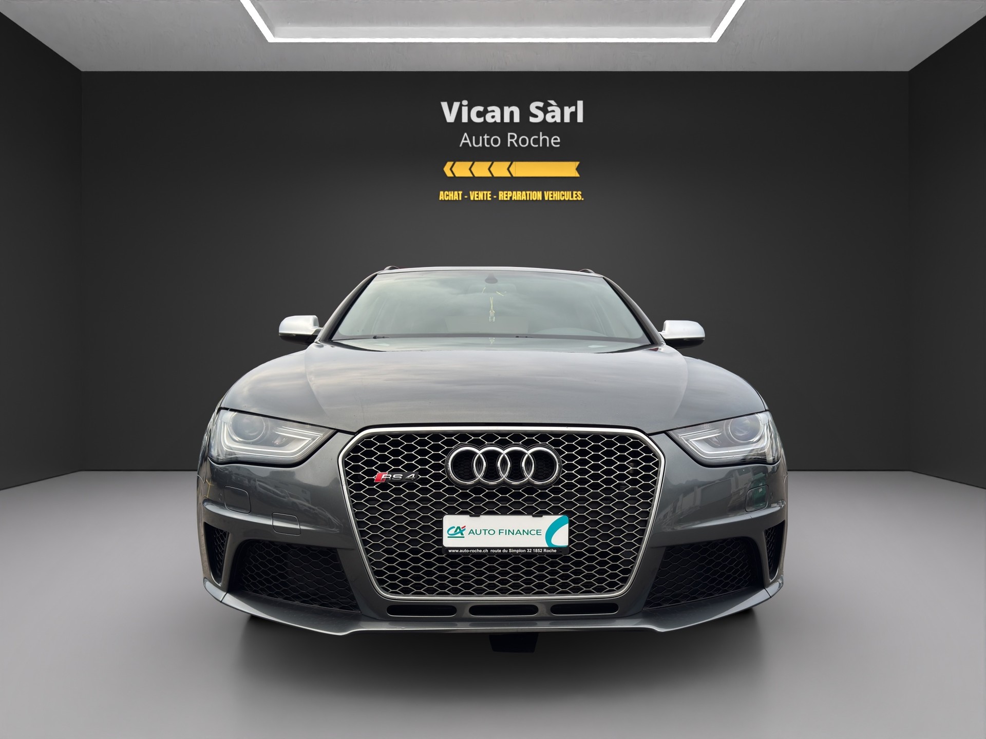 AUDI RS4 Avant 4.2 FSI V8 quattro S-tronic