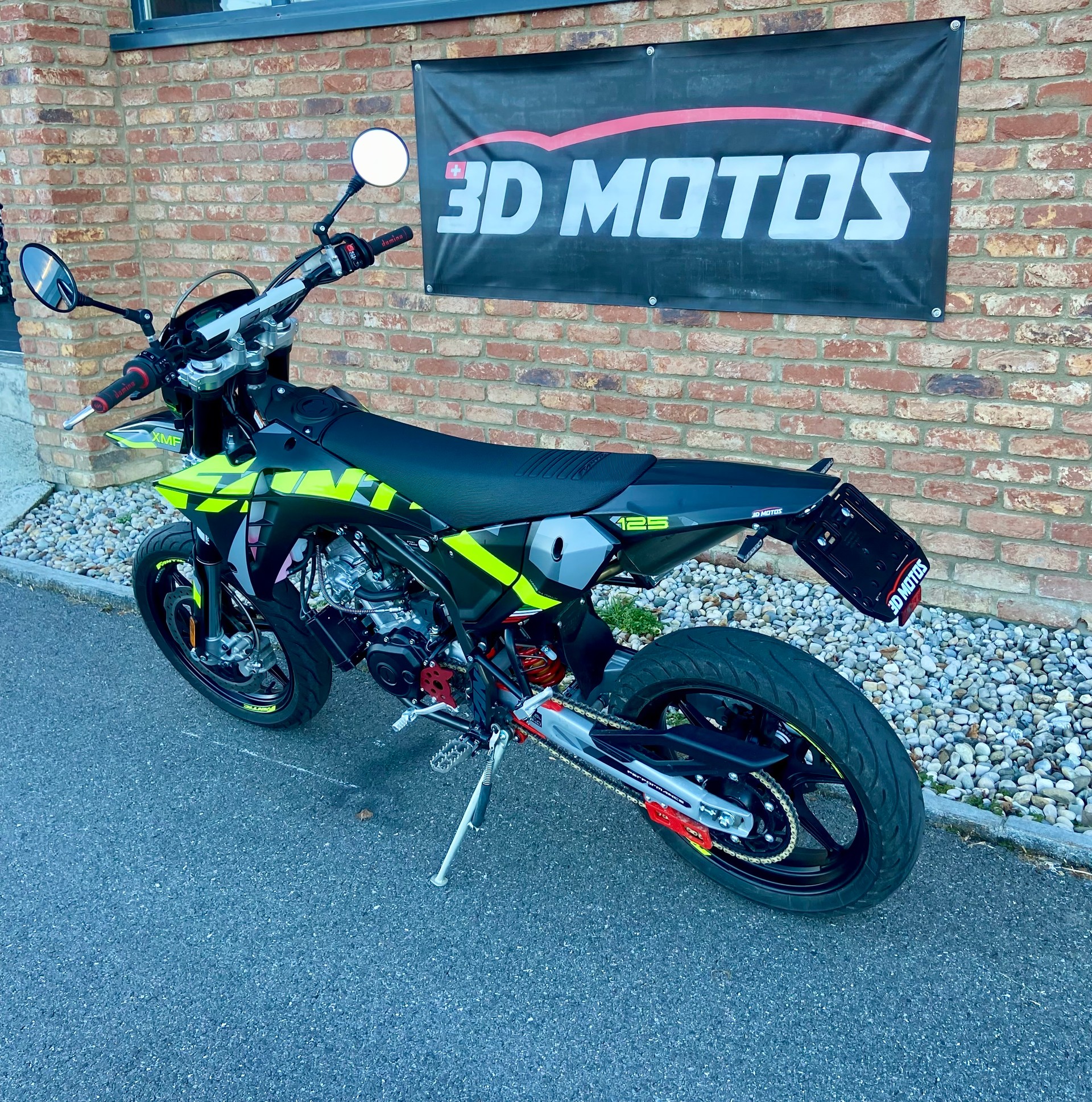 FANTIC XMF 125-image-4