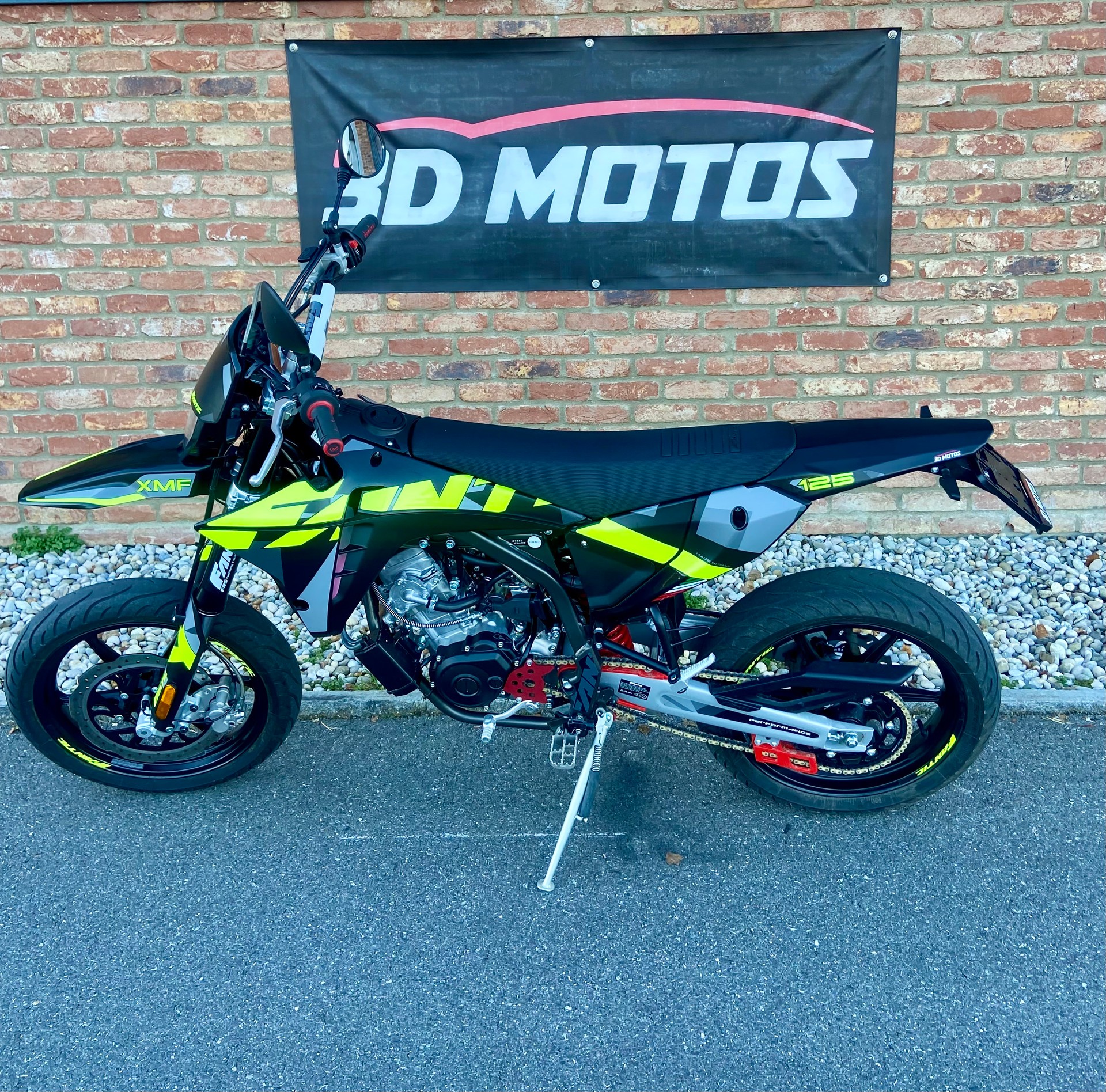 FANTIC XMF 125-image-3