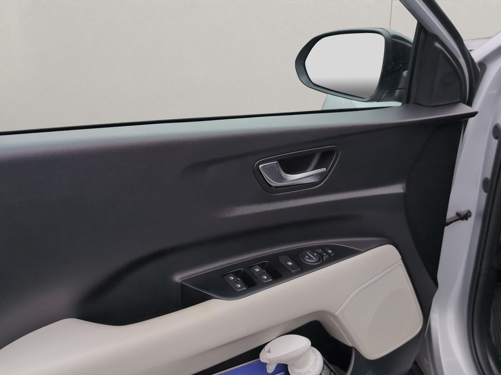KIA Stonic 1.0 T-GDi MHEV GT-Line-image-18